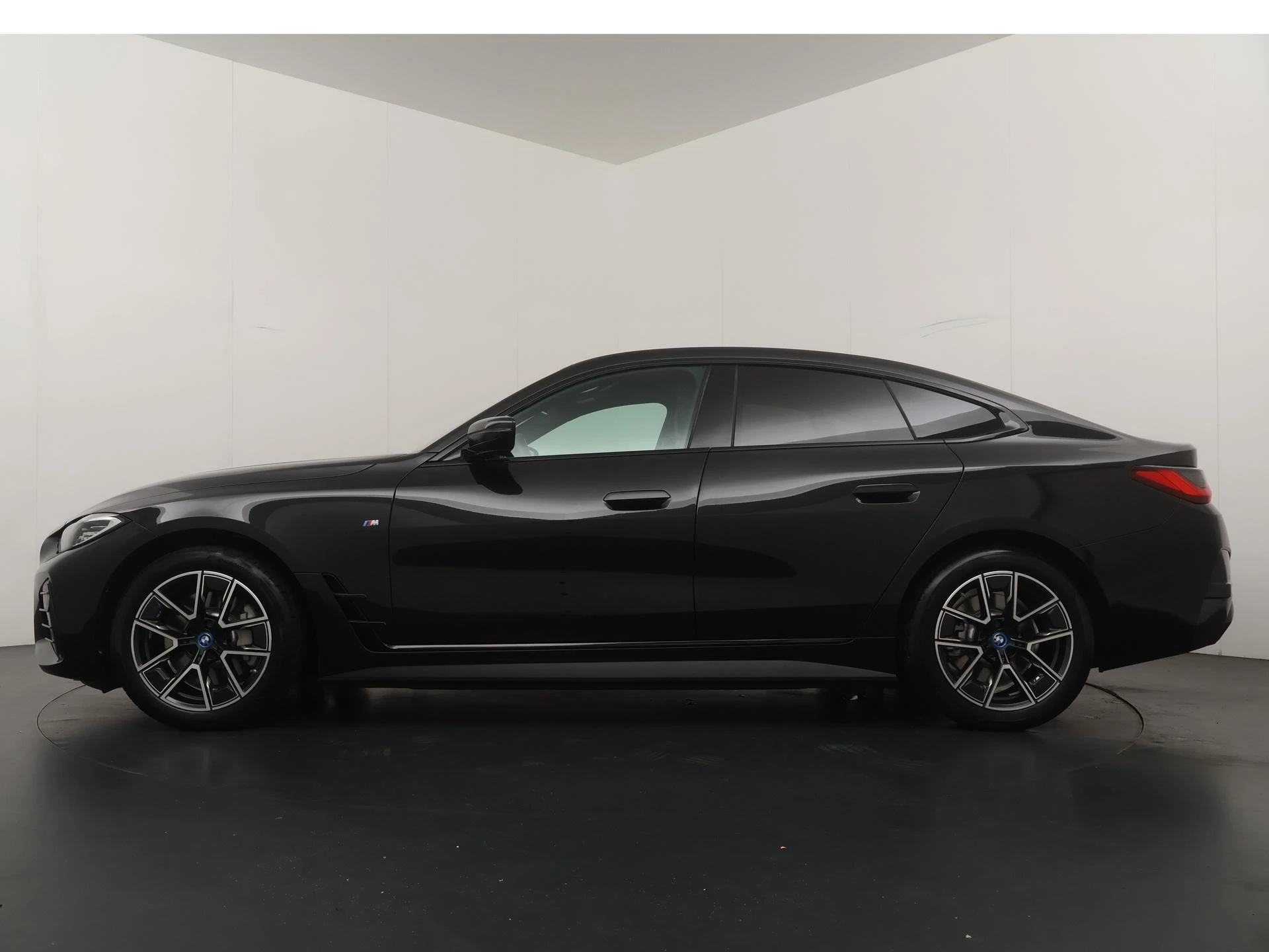 Hoofdafbeelding BMW i4