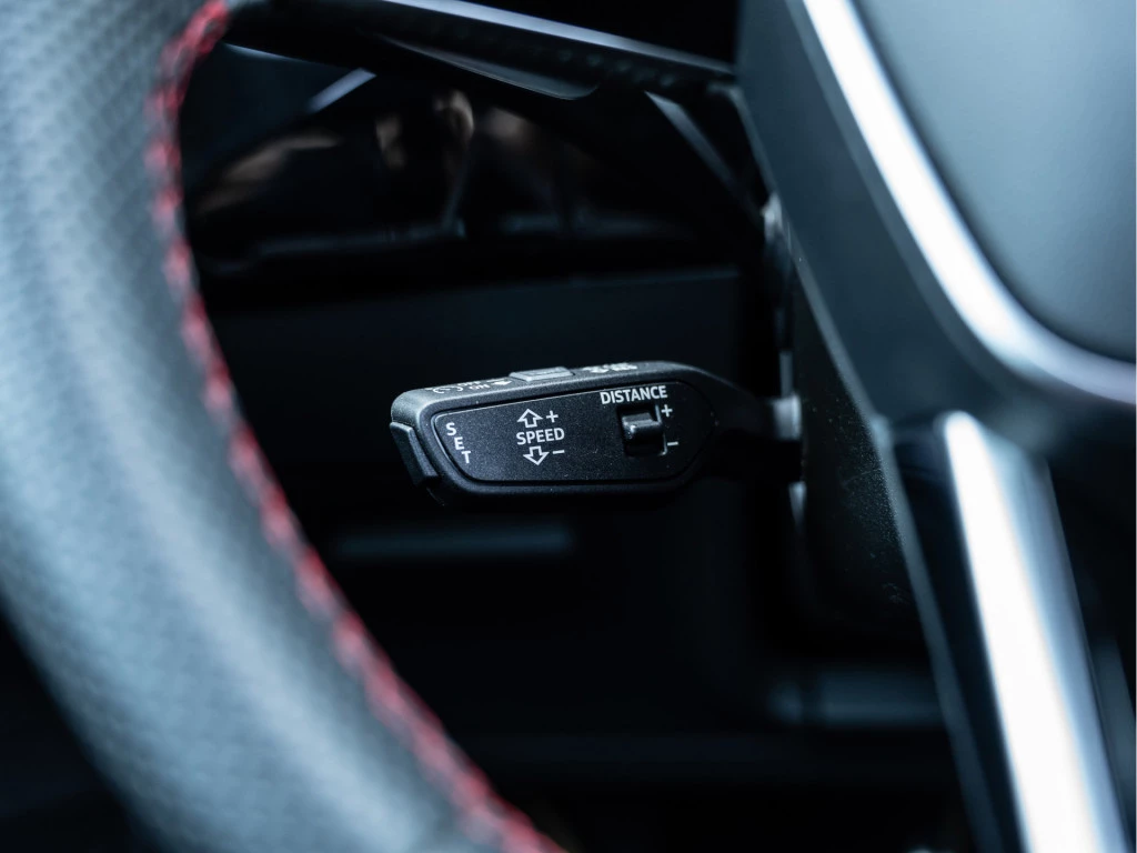 Hoofdafbeelding Audi Q8 Sportback e-tron