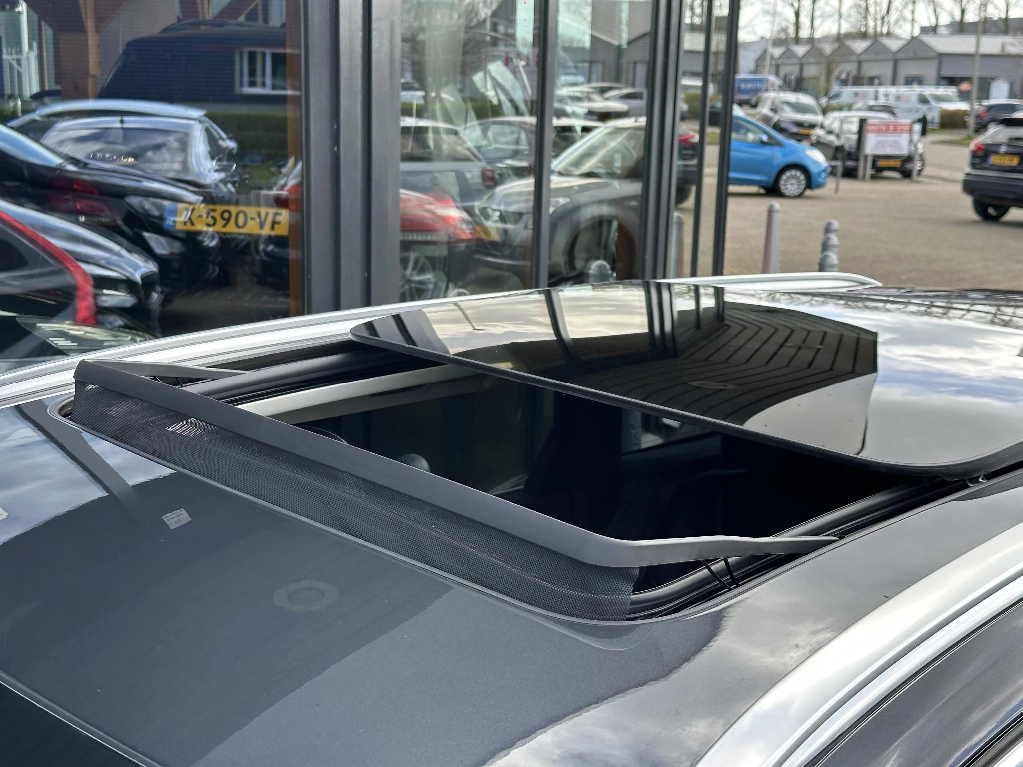 Hoofdafbeelding Volvo V90