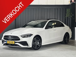 Mercedes-Benz C-klasse 300 e AMG Line | AMG-styling | Panorama-dak | Sfeerverlichting | 360 Camera | Carplay | Cruise Control Adaptief | Trekhaak |
