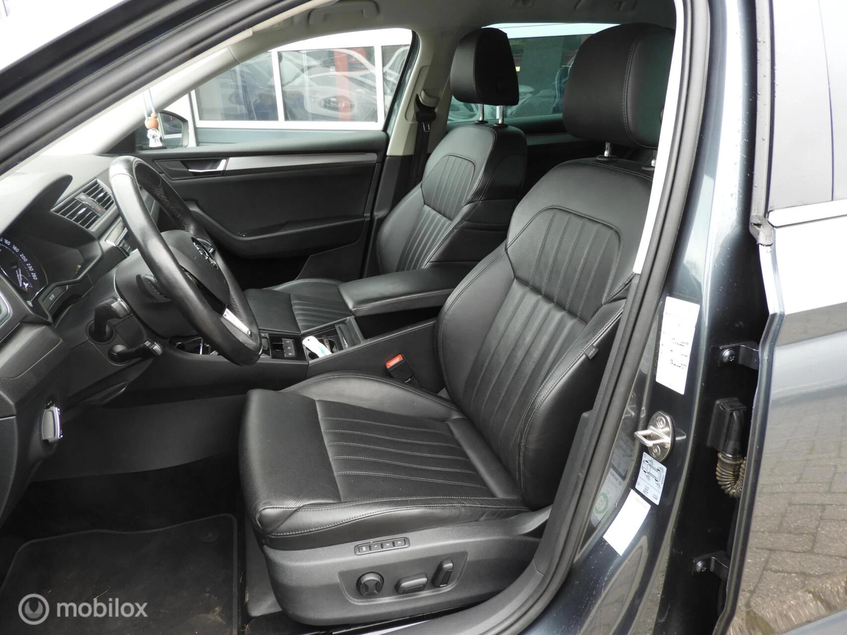 Hoofdafbeelding Škoda Superb