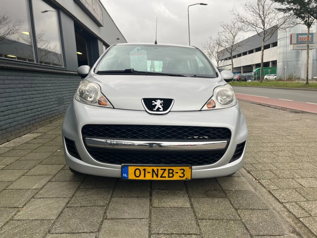 Hoofdafbeelding Peugeot 107