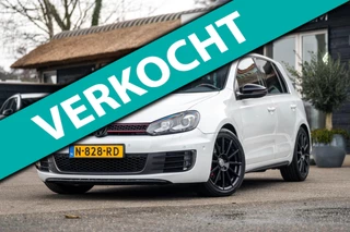 Volkswagen Golf 2.0 GTI Adidas Edition Automaat I Gelimiteerde oplage I Bi-Xenon I Bodykit I Wit parelmoer I Stoelverwarming