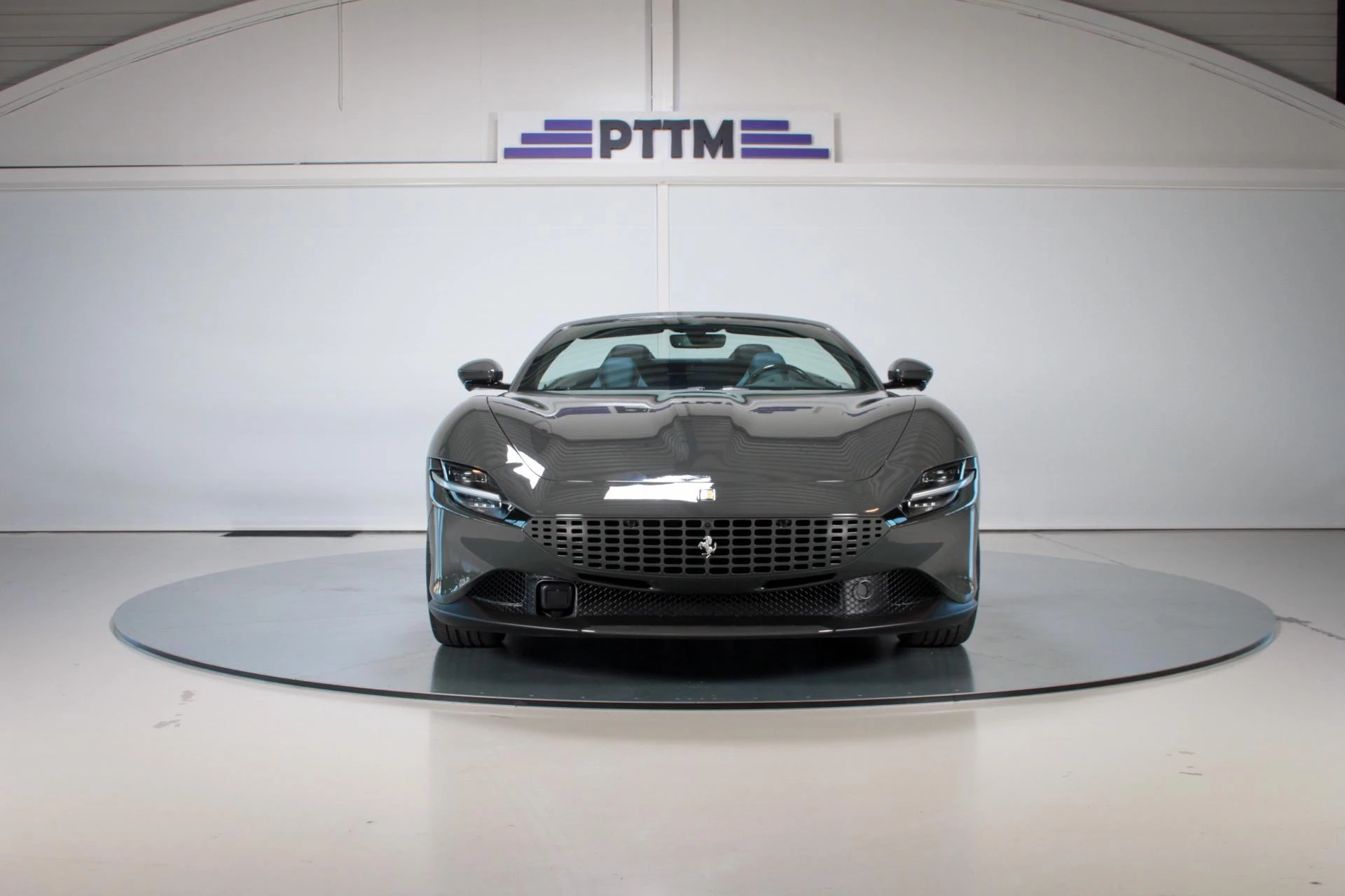 Hoofdafbeelding Ferrari Roma