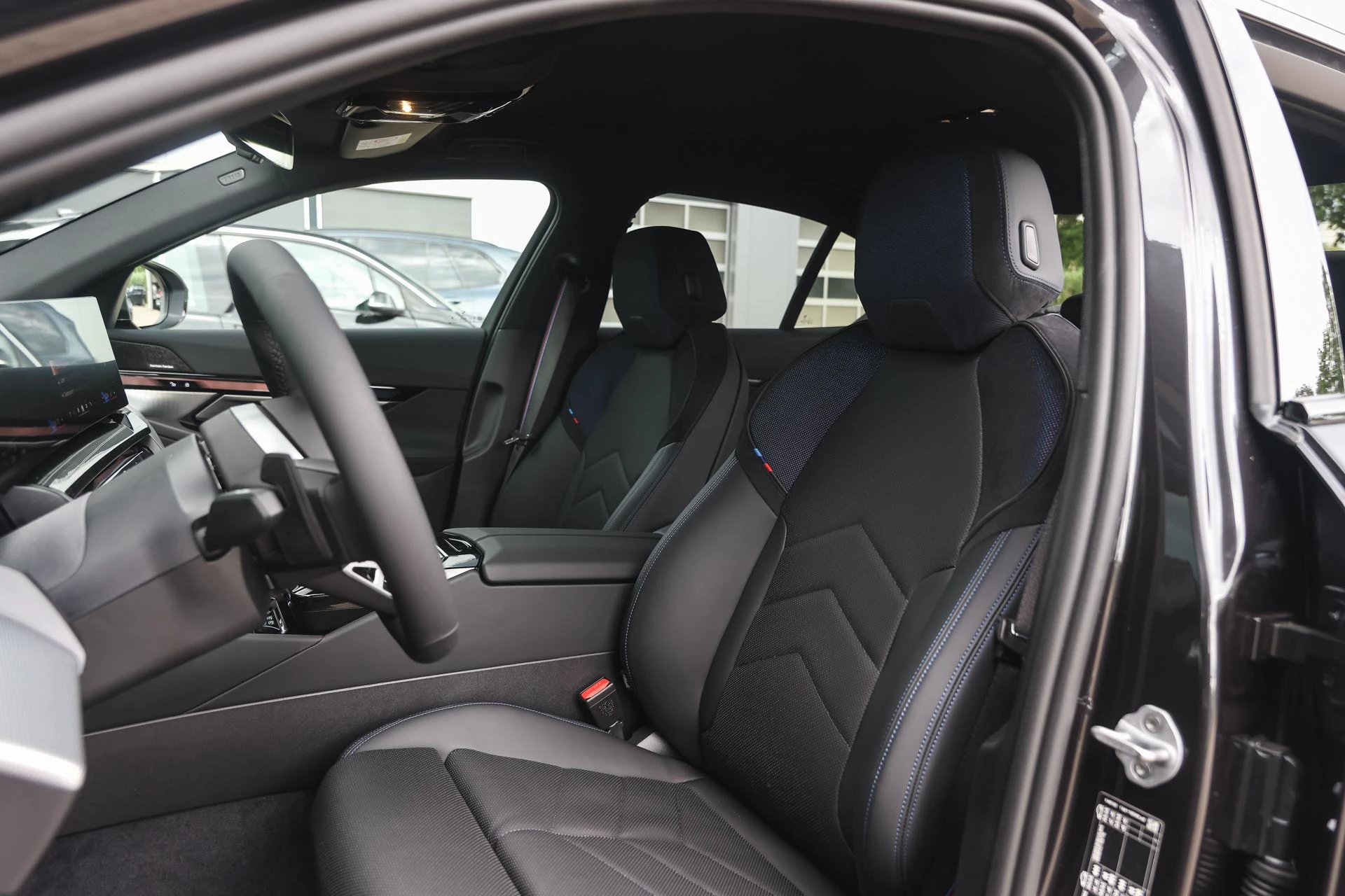 Hoofdafbeelding BMW i5