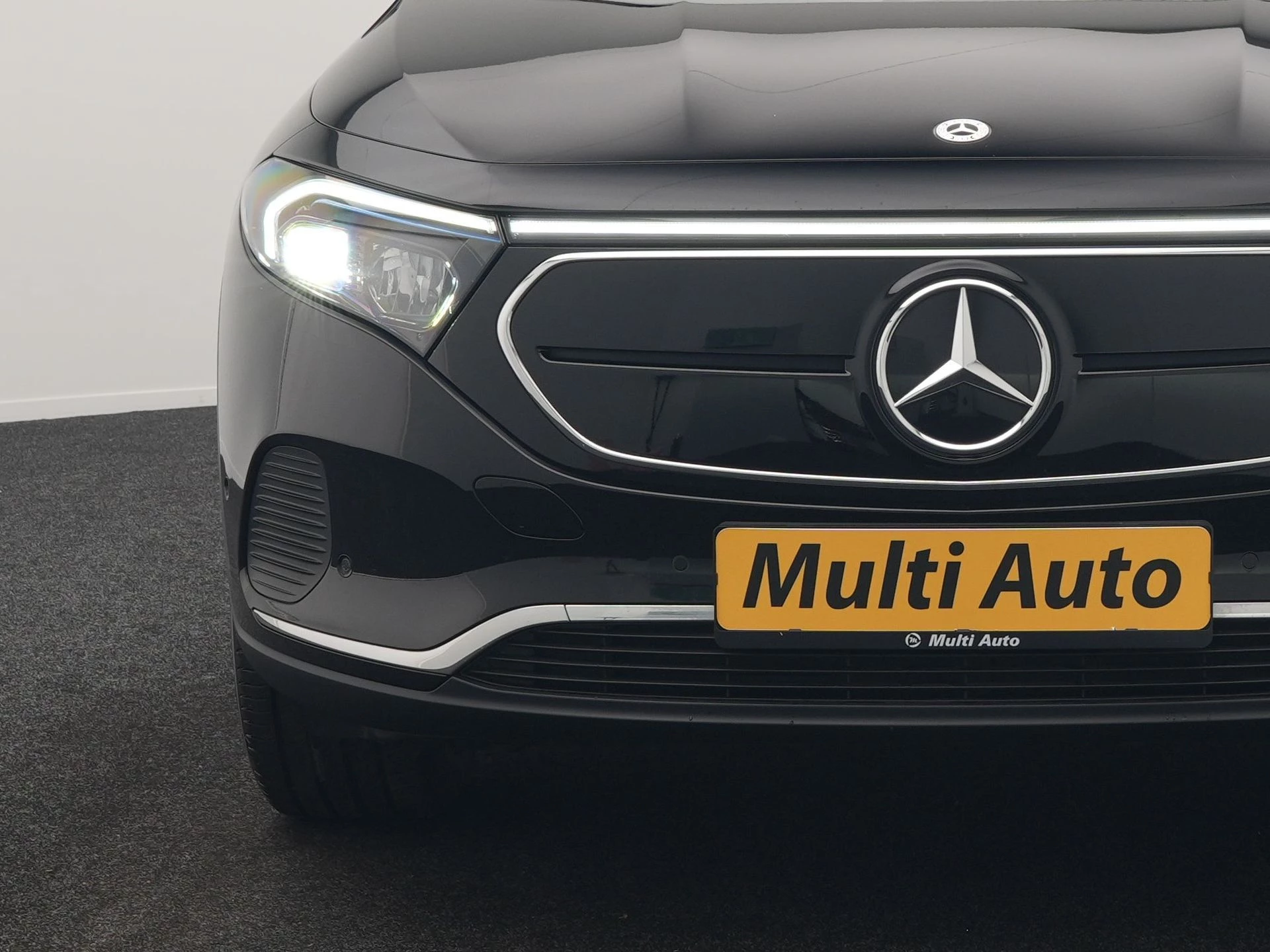 Hoofdafbeelding Mercedes-Benz EQA