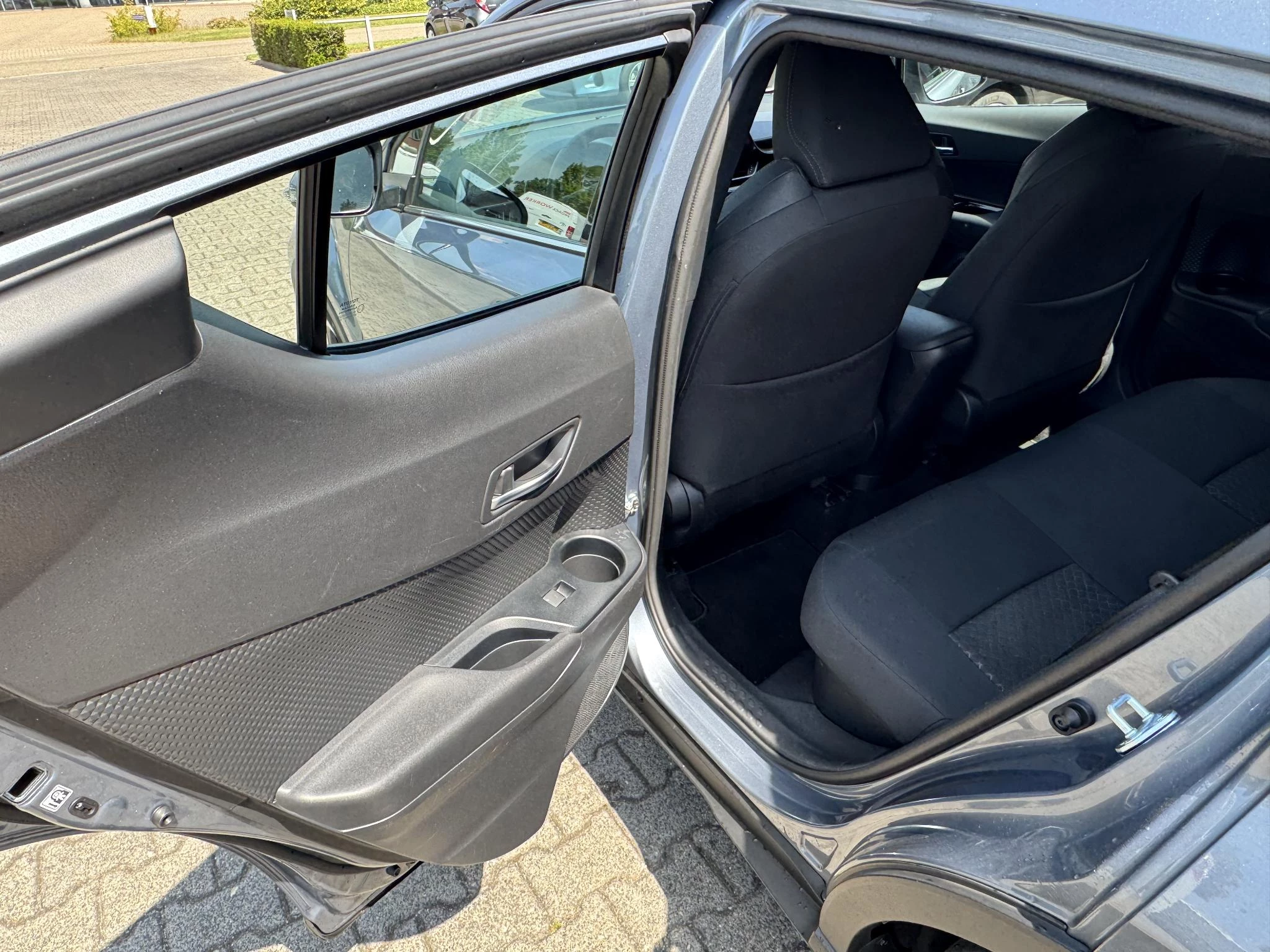 Hoofdafbeelding Toyota C-HR