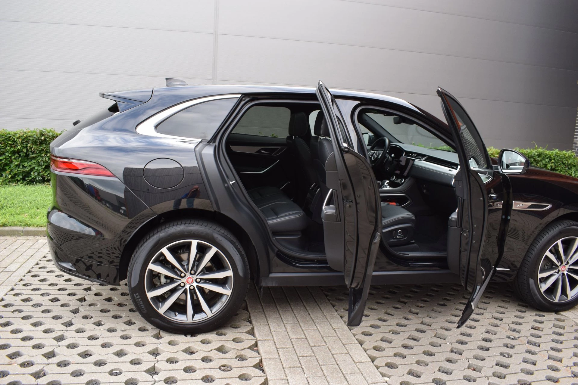 Hoofdafbeelding Jaguar F-PACE
