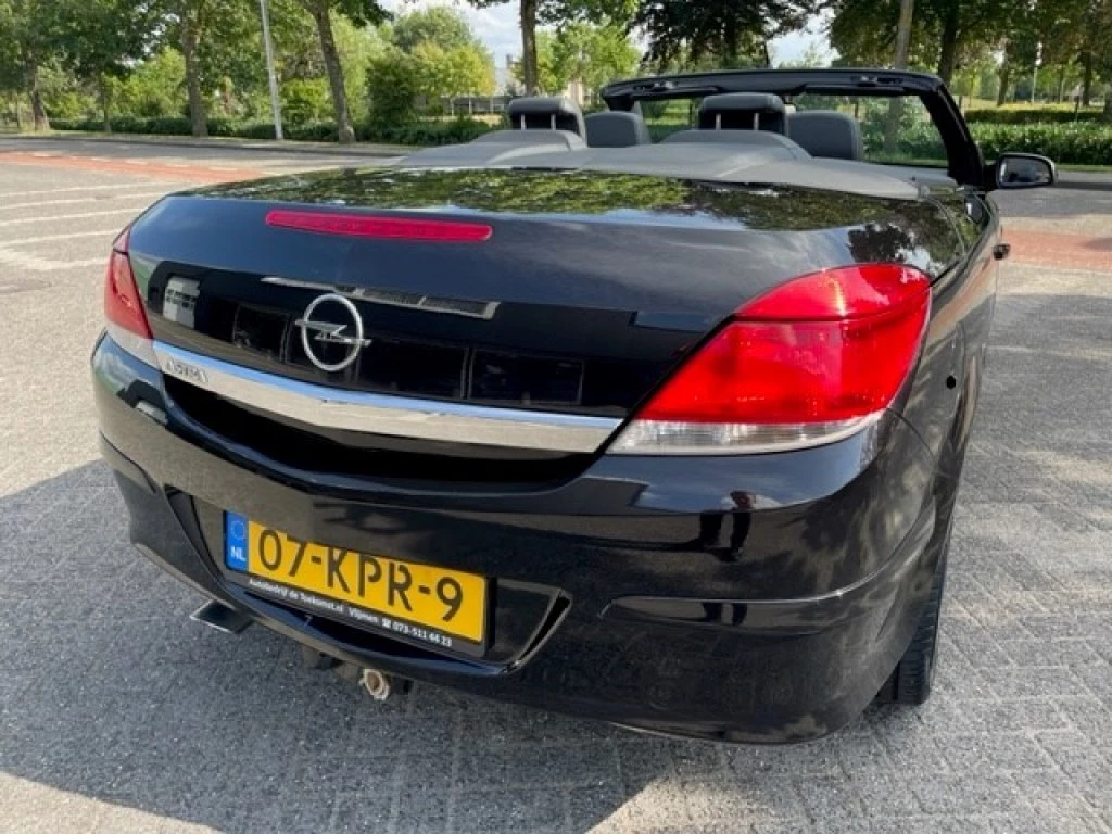 Hoofdafbeelding Opel Cabrio