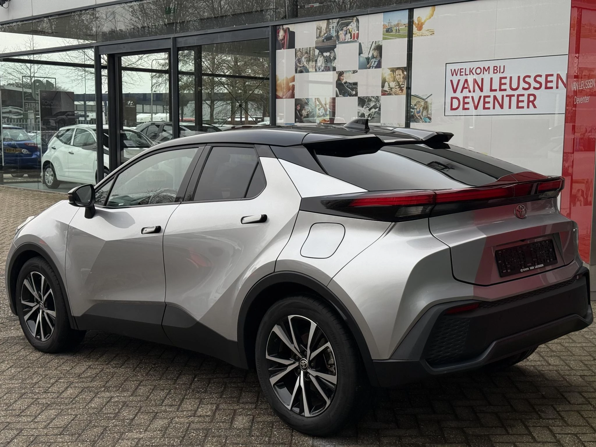 Hoofdafbeelding Toyota C-HR