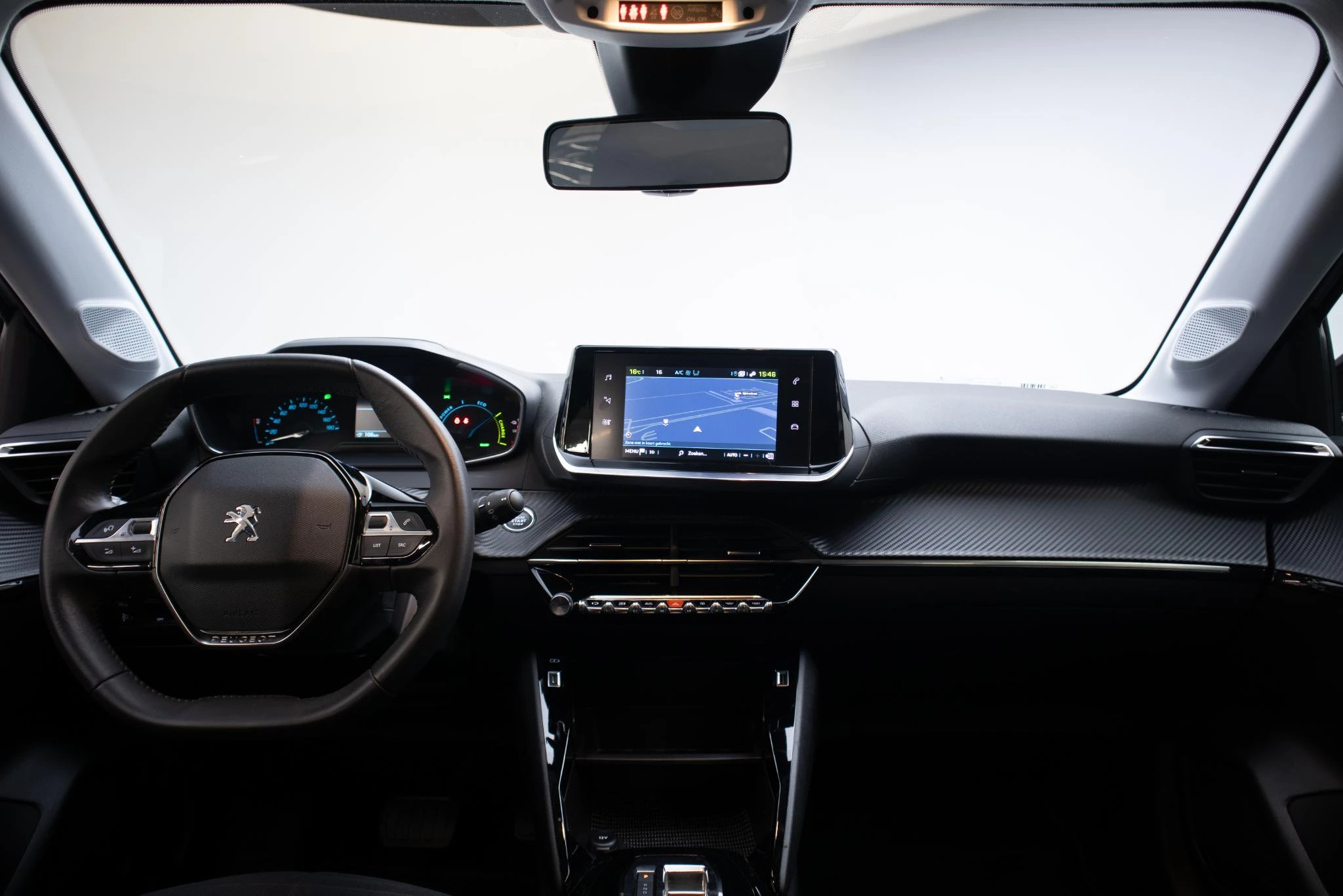 Hoofdafbeelding Peugeot e-208