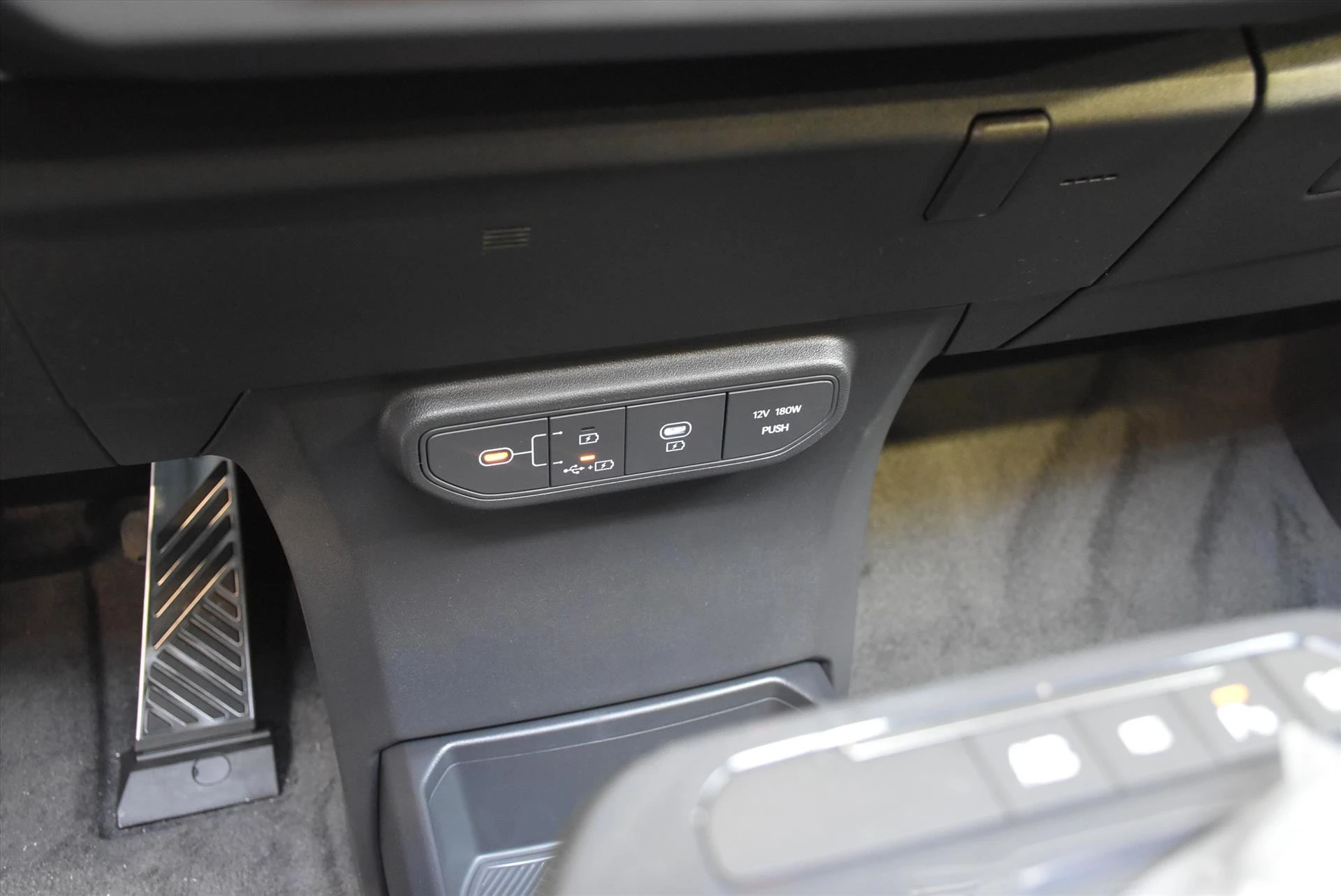 Hoofdafbeelding Kia EV5