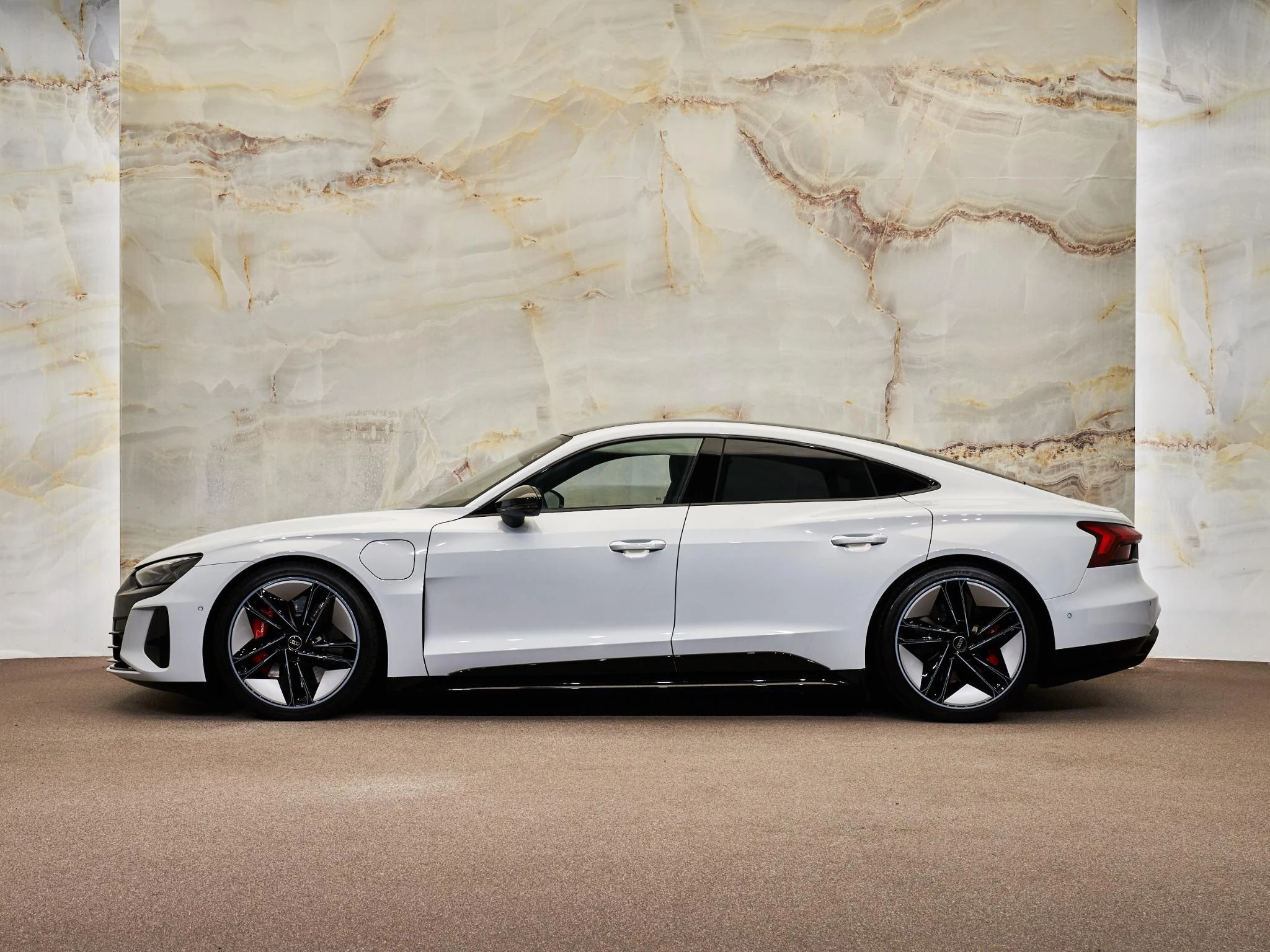 Hoofdafbeelding Audi e-tron GT