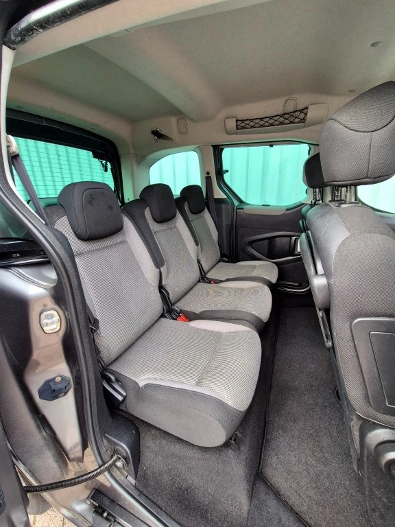 Hoofdafbeelding Peugeot Partner