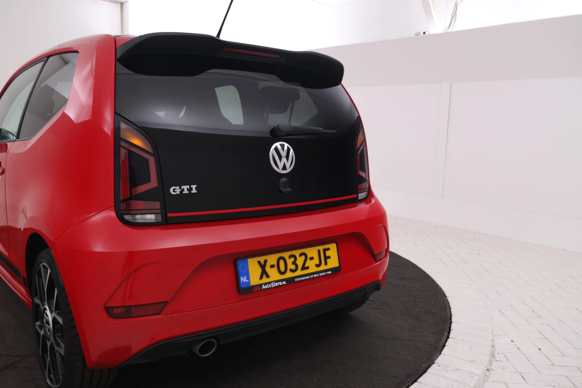 Hoofdafbeelding Volkswagen up!