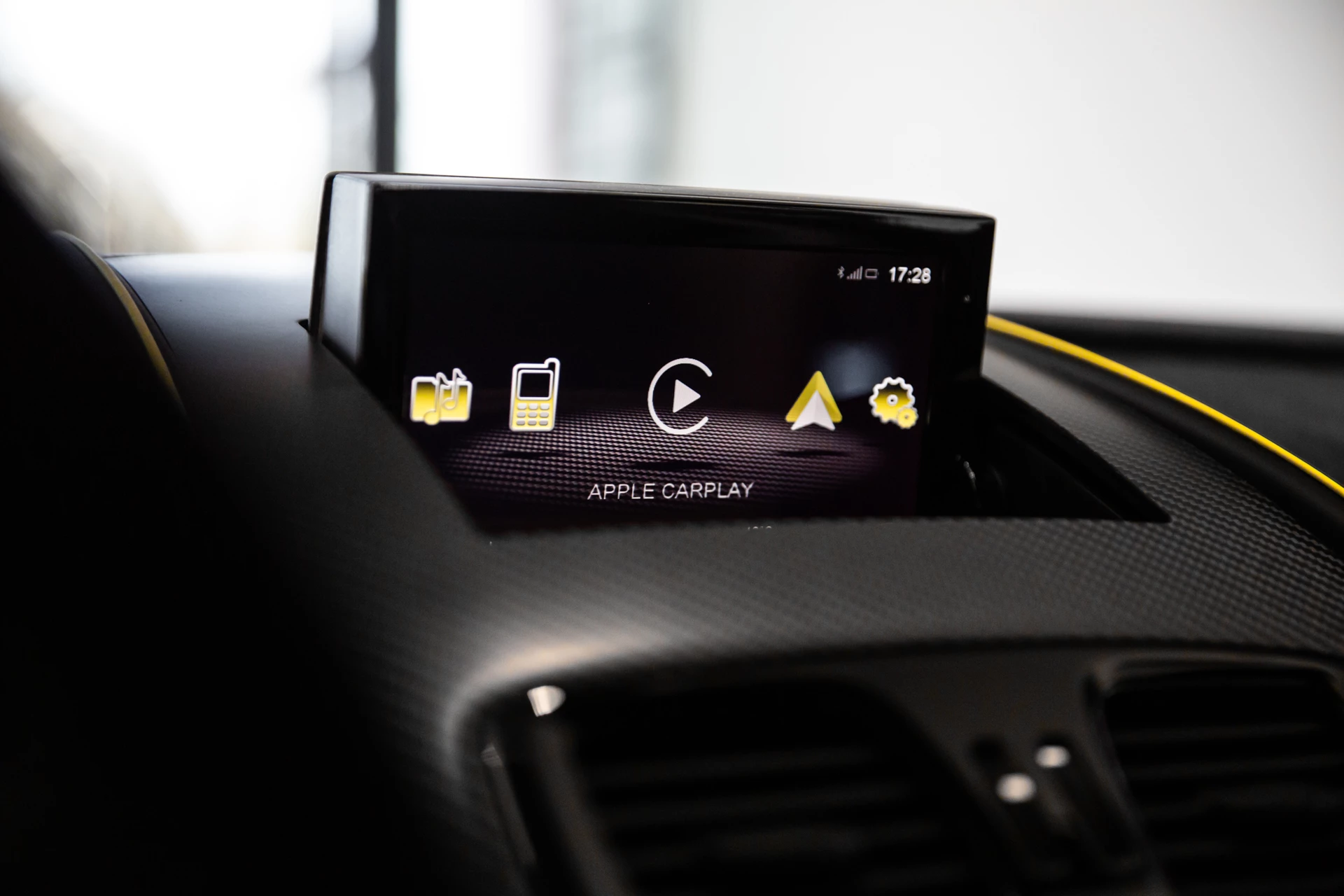 Hoofdafbeelding Aston Martin V8 Vantage