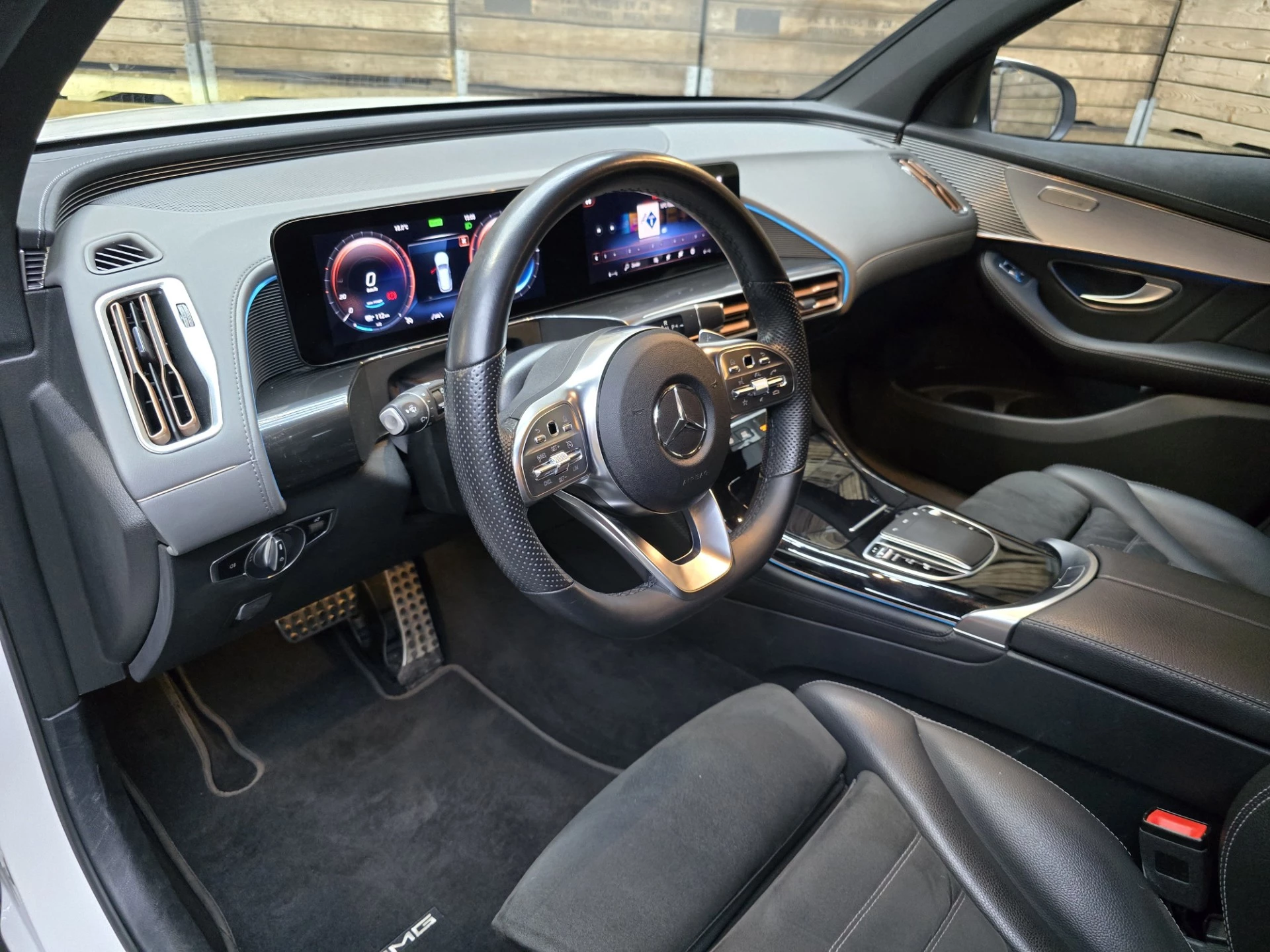 Hoofdafbeelding Mercedes-Benz EQC