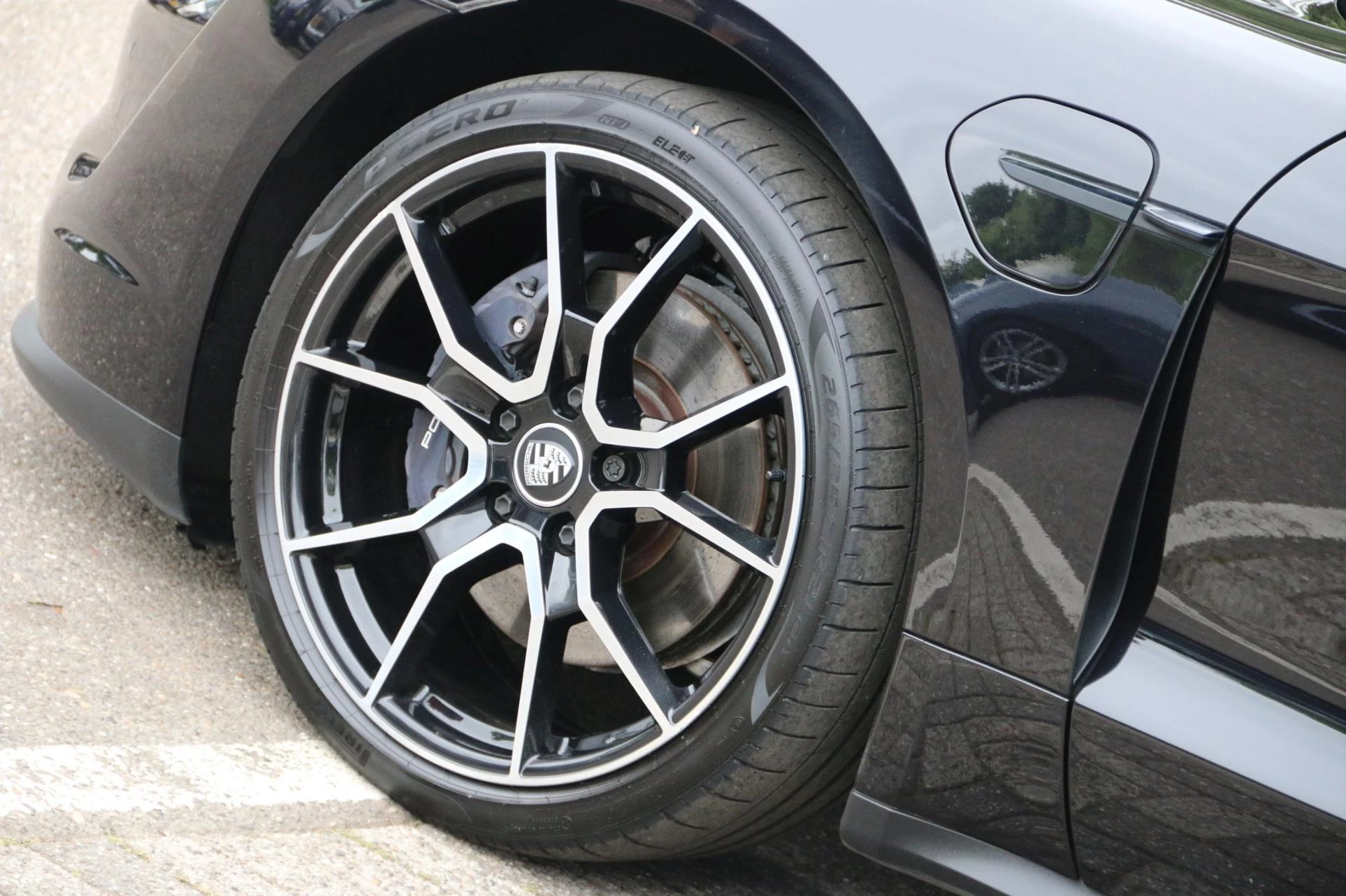 Hoofdafbeelding Porsche Taycan