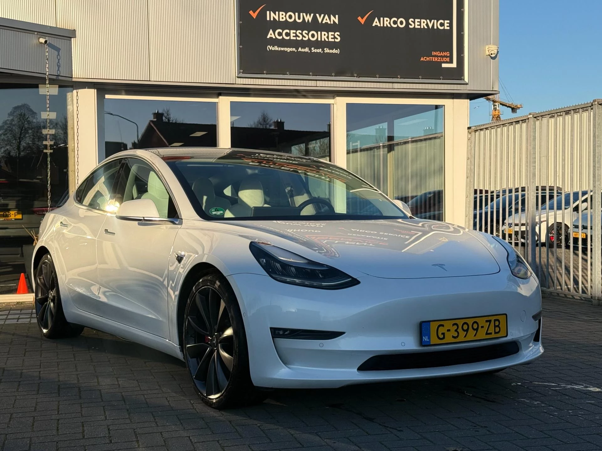 Hoofdafbeelding Tesla Model 3