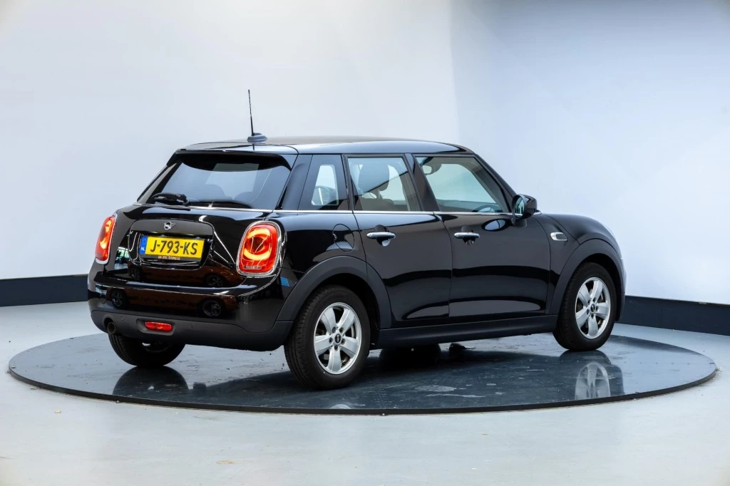 Hoofdafbeelding MINI One