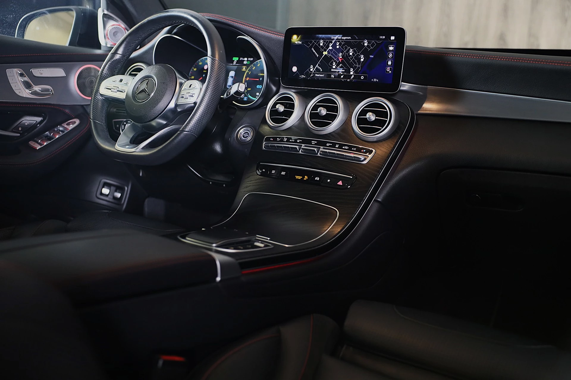 Hoofdafbeelding Mercedes-Benz GLC