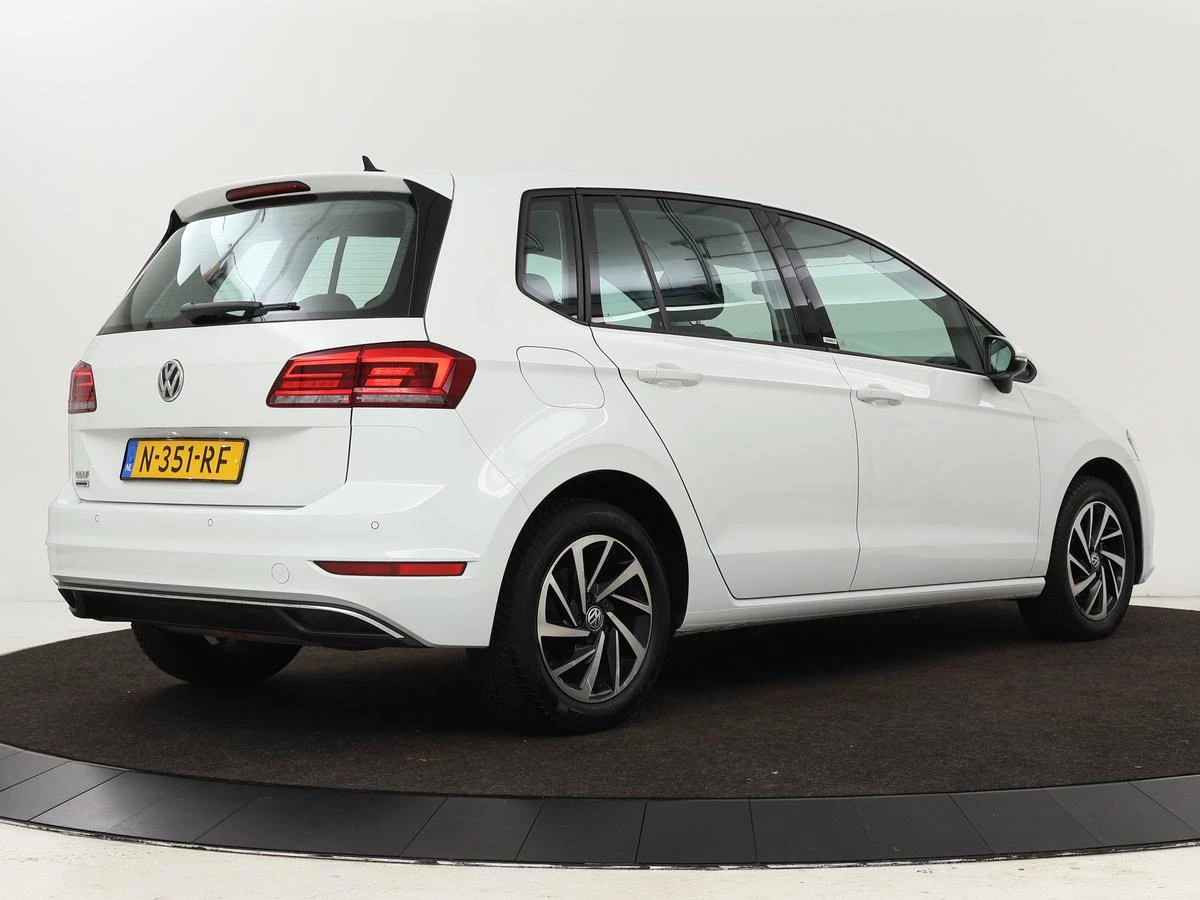 Hoofdafbeelding Volkswagen Golf Sportsvan