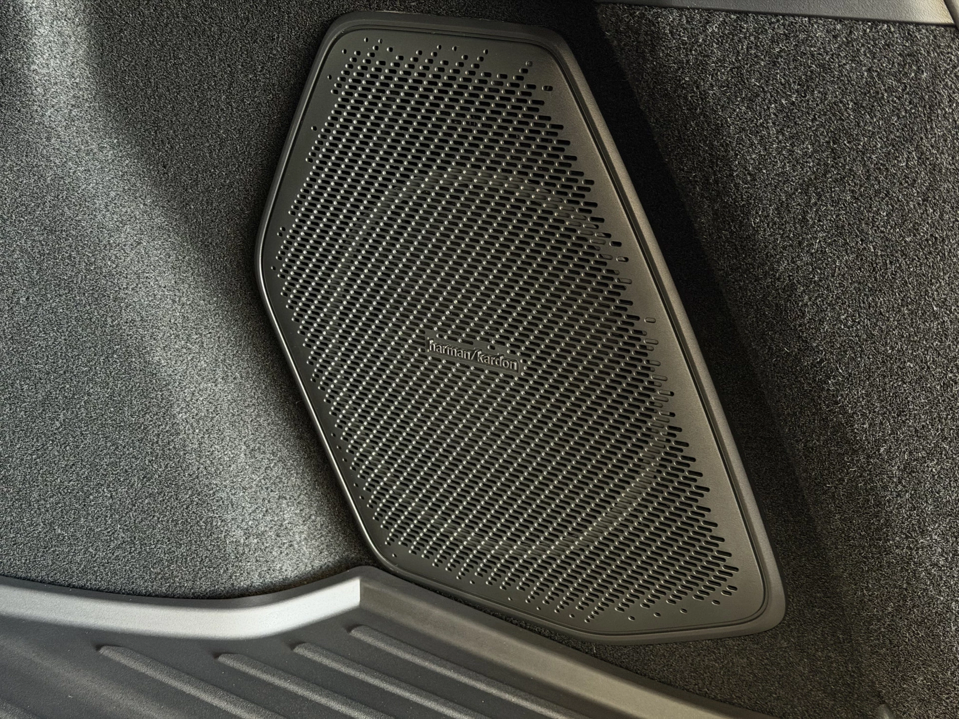 Hoofdafbeelding Lynk & Co 08