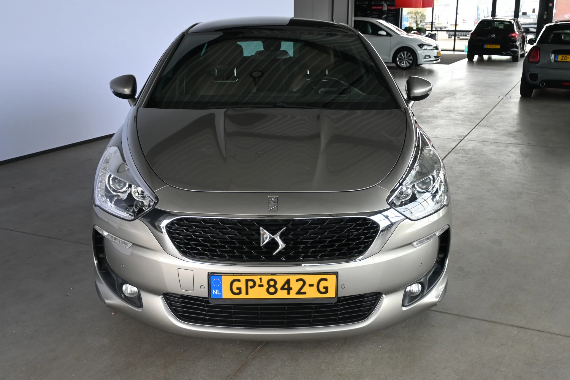 Hoofdafbeelding DS DS 5