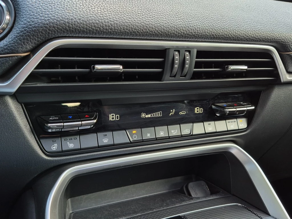 Hoofdafbeelding Mazda CX-60