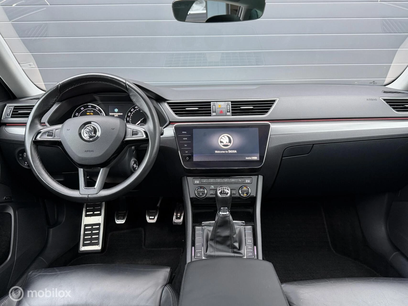 Hoofdafbeelding Škoda Superb