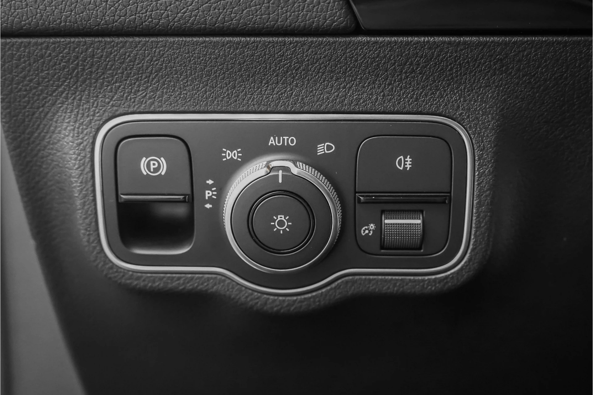 Hoofdafbeelding Mercedes-Benz EQA