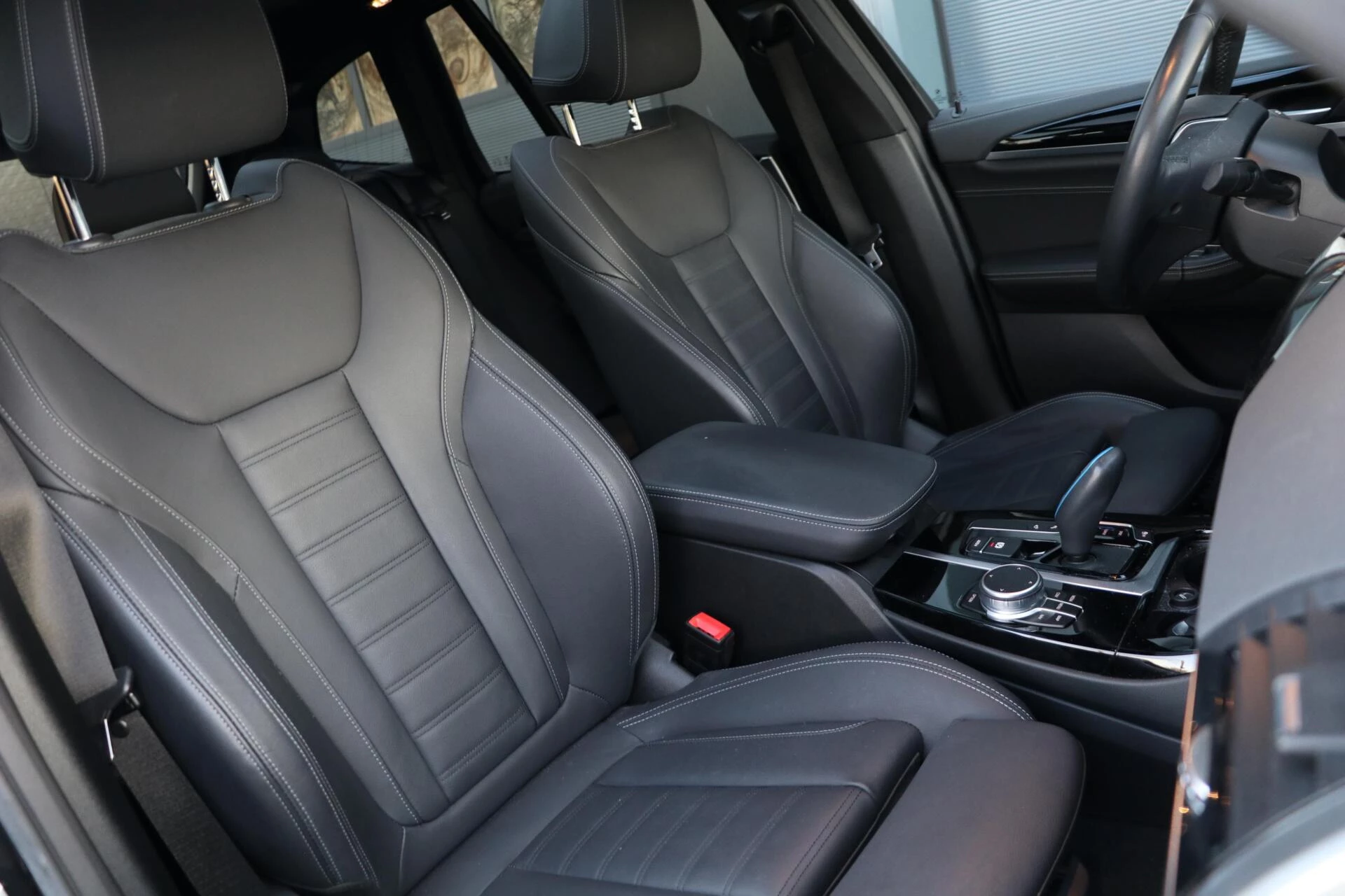 Hoofdafbeelding BMW iX3