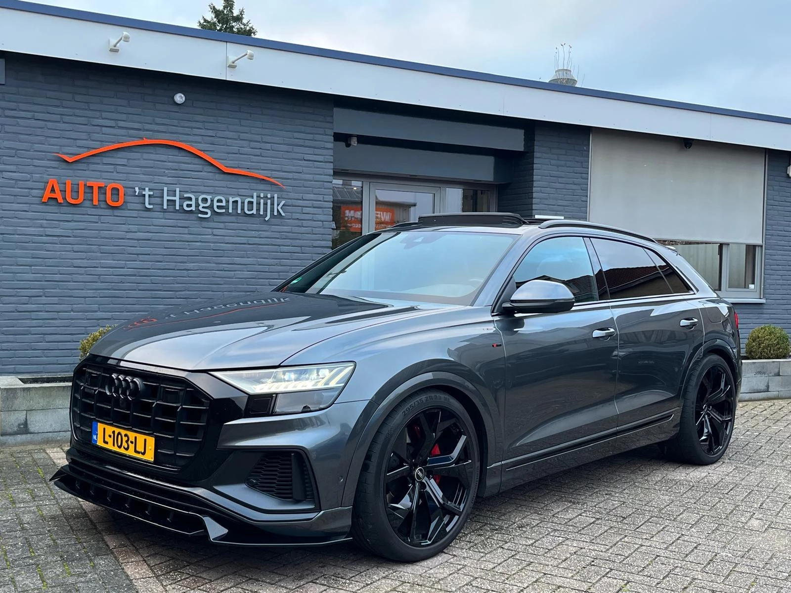 Hoofdafbeelding Audi Q8