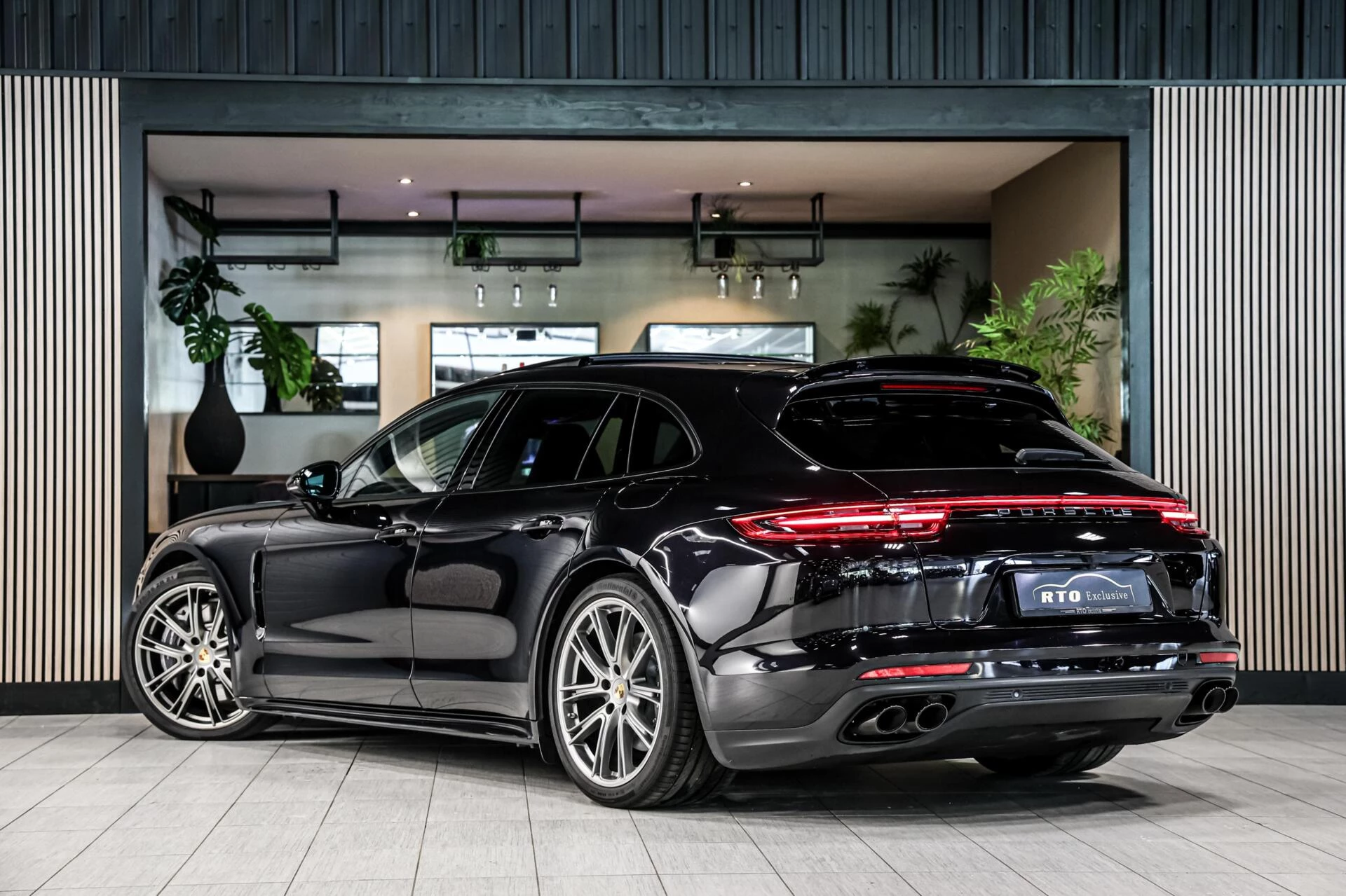 Hoofdafbeelding Porsche Panamera
