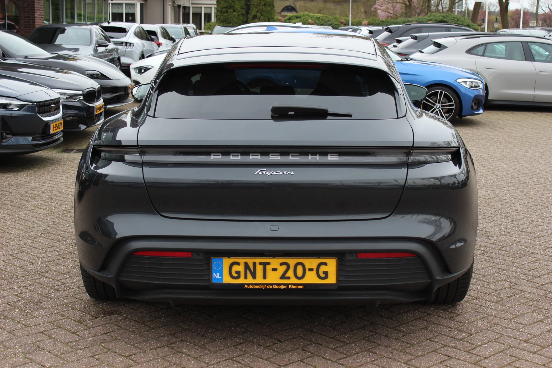 Hoofdafbeelding Porsche Taycan
