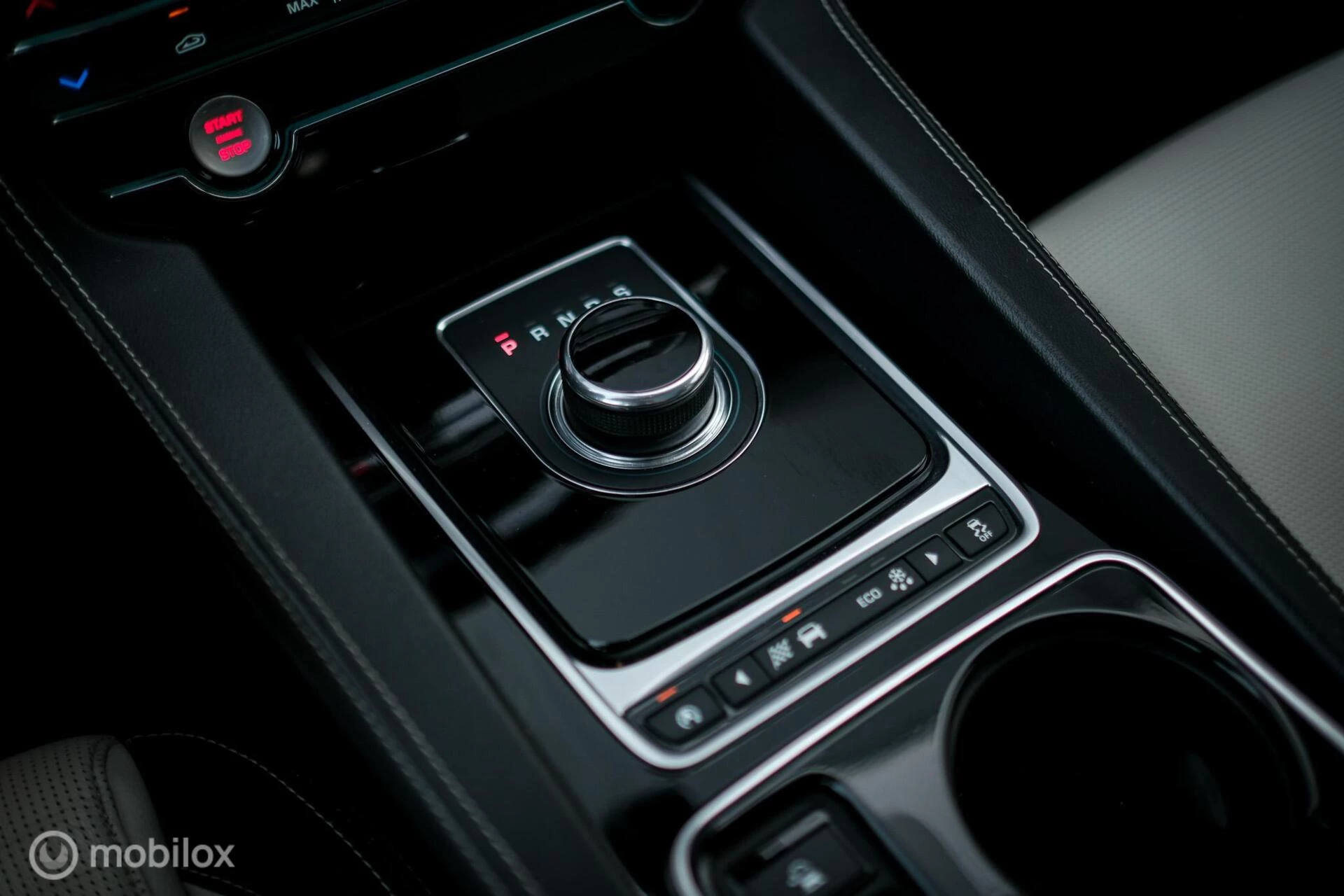 Hoofdafbeelding Jaguar F-PACE