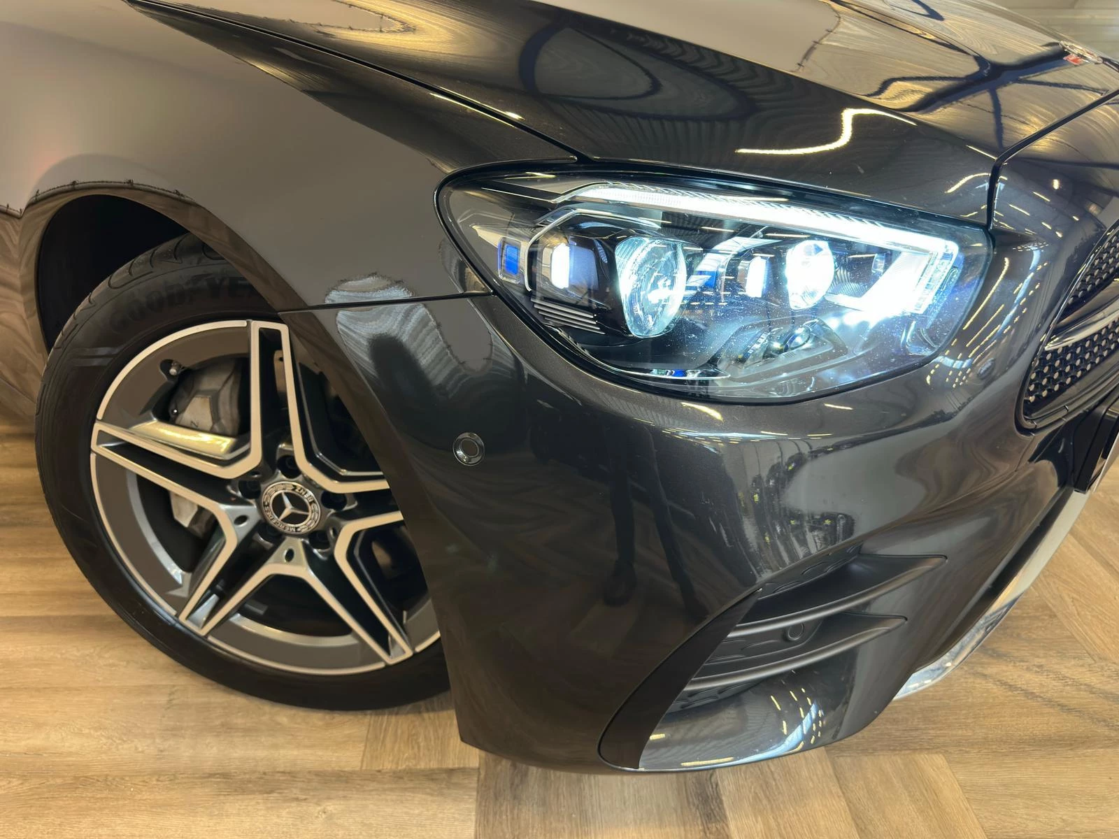 Hoofdafbeelding Mercedes-Benz E-Klasse