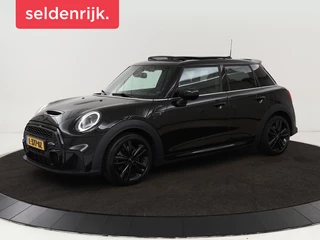 Mini Cooper S 2.0 John Cooper Works | Panoramadak | Stoelverwarming | Camera | Carplay | Full LED | Leder | Harman/Kardon | Climate control | Cruise control