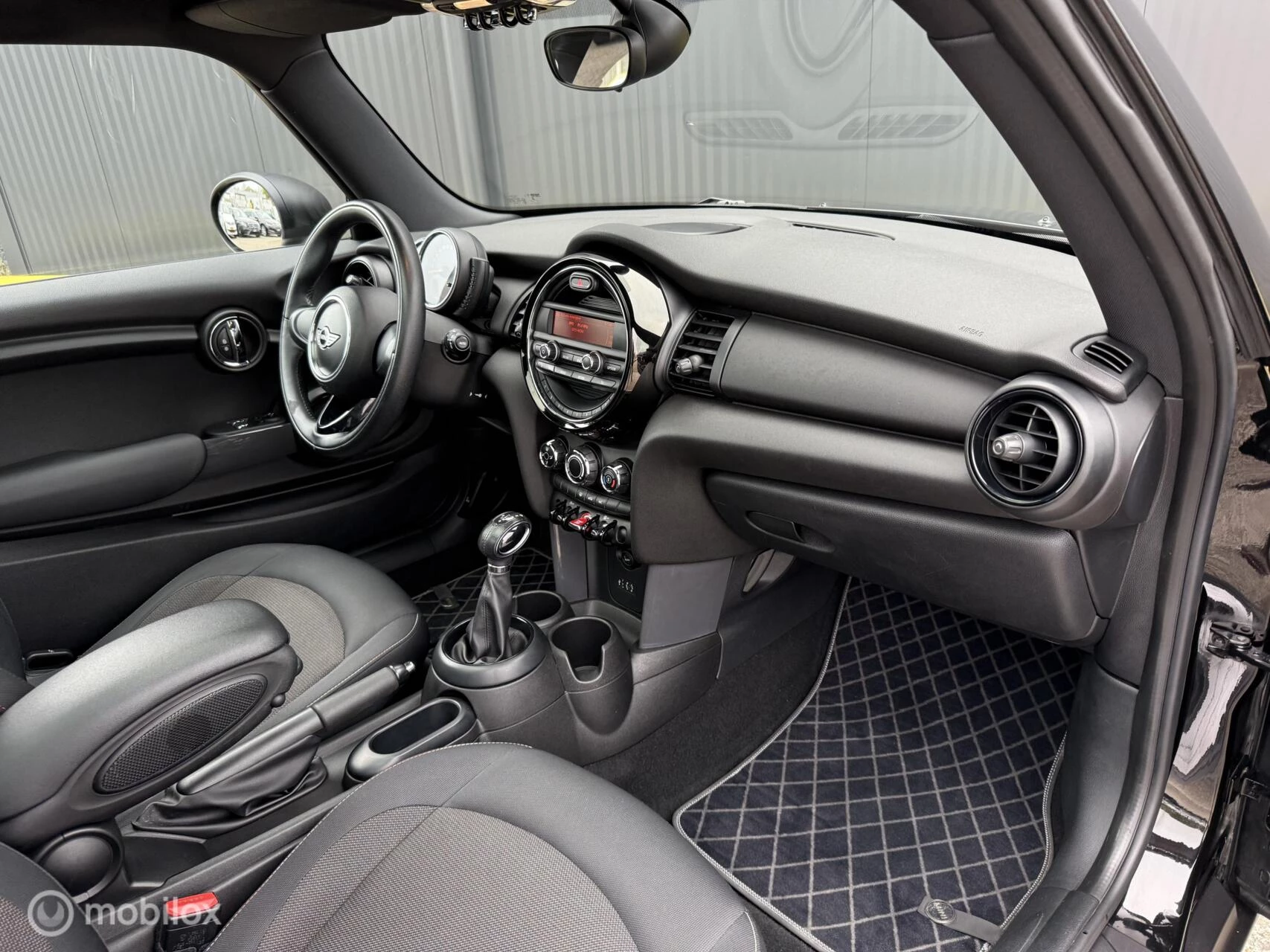 Hoofdafbeelding MINI One