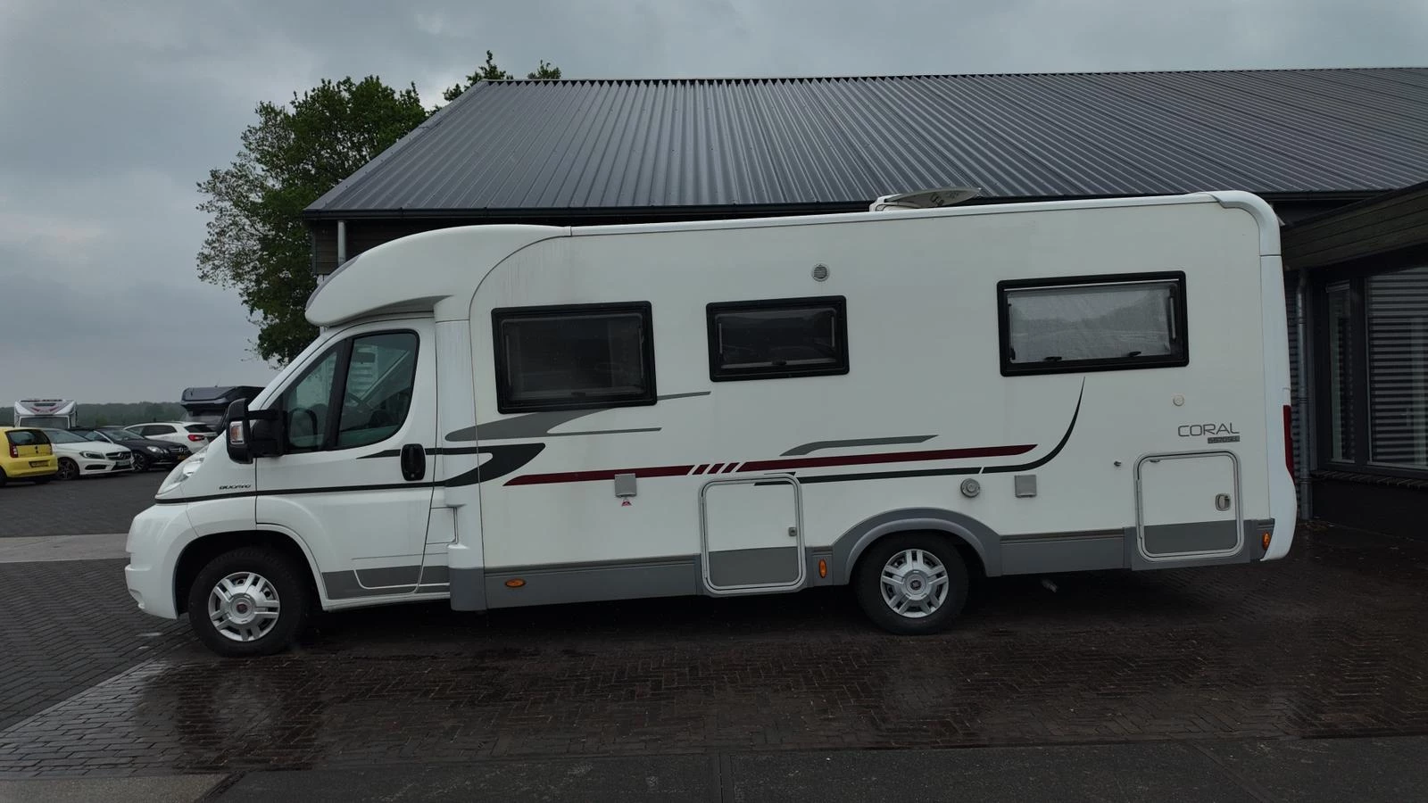 Hoofdafbeelding Adria CORAL S 670 SLL