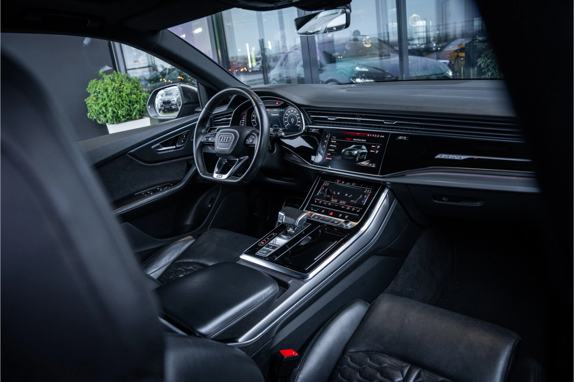 Hoofdafbeelding Audi RSQ8