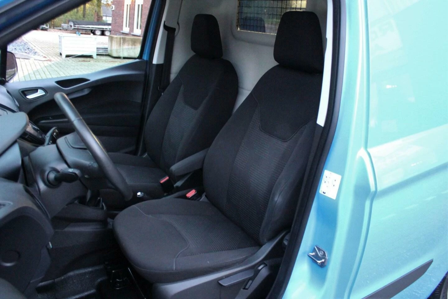 Hoofdafbeelding Ford Transit Courier