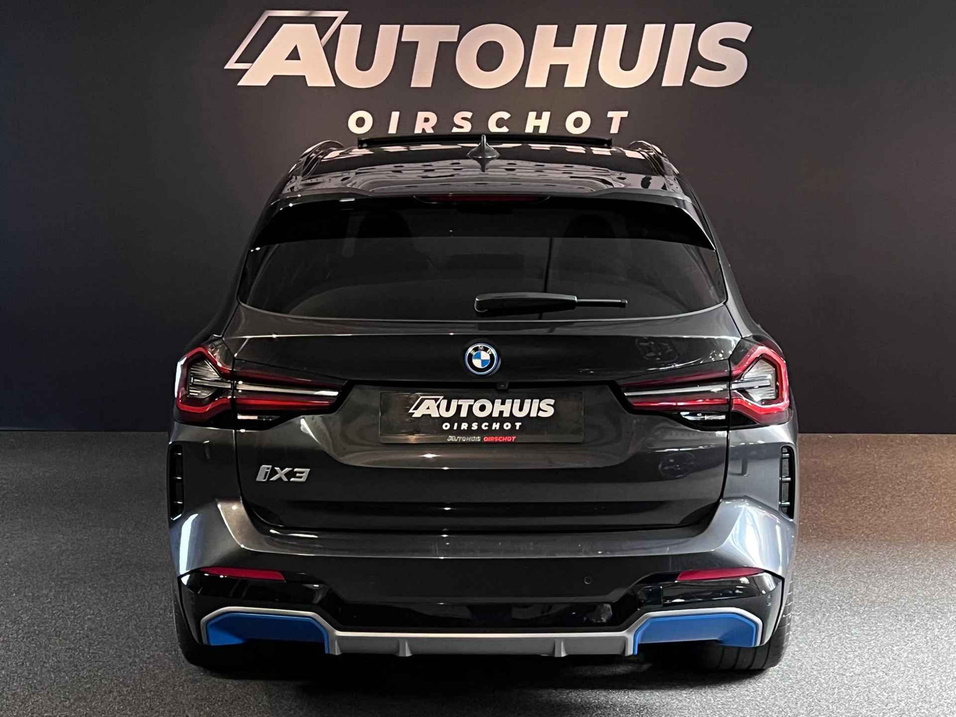Hoofdafbeelding BMW iX3