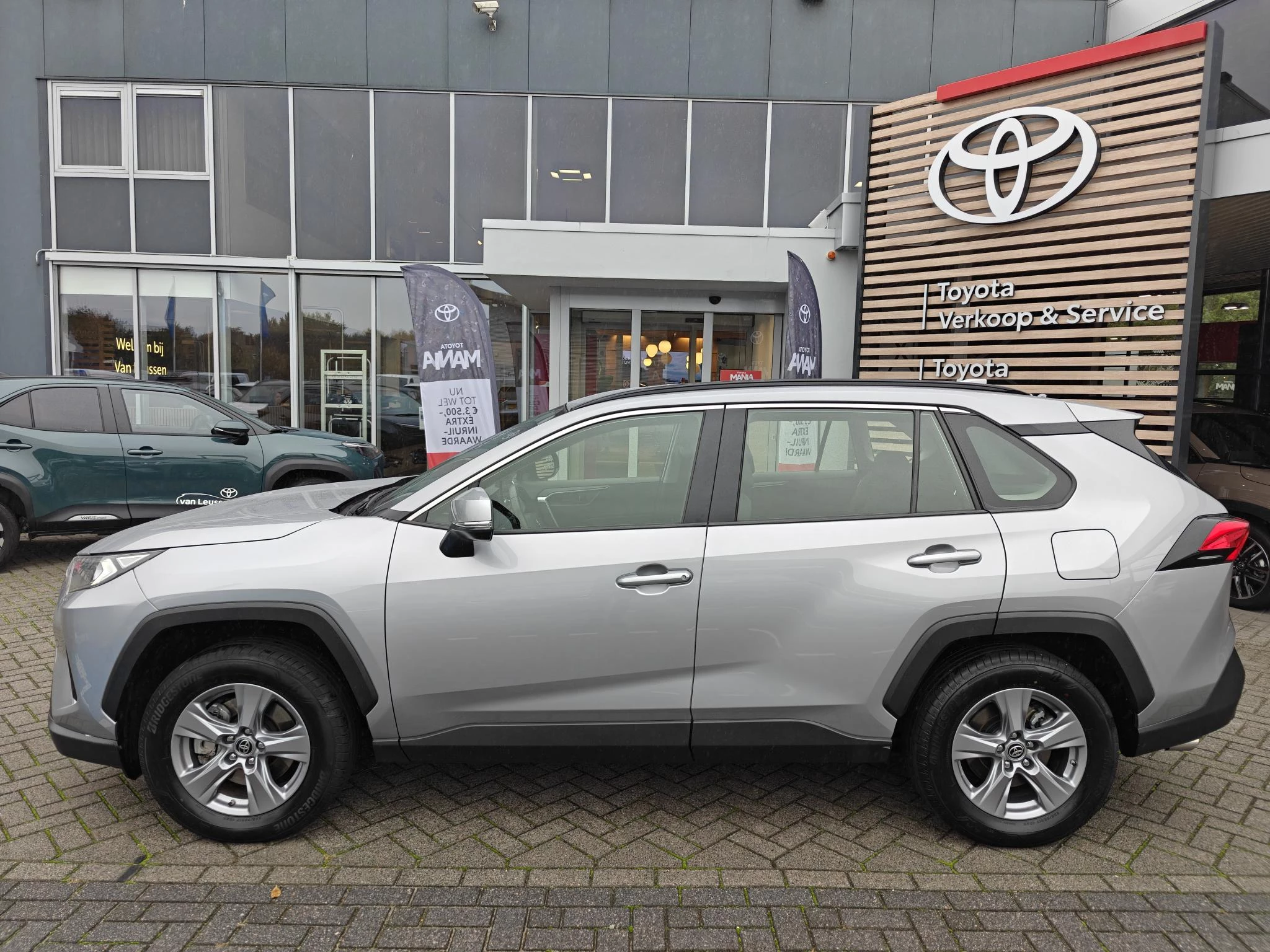 Hoofdafbeelding Toyota RAV4
