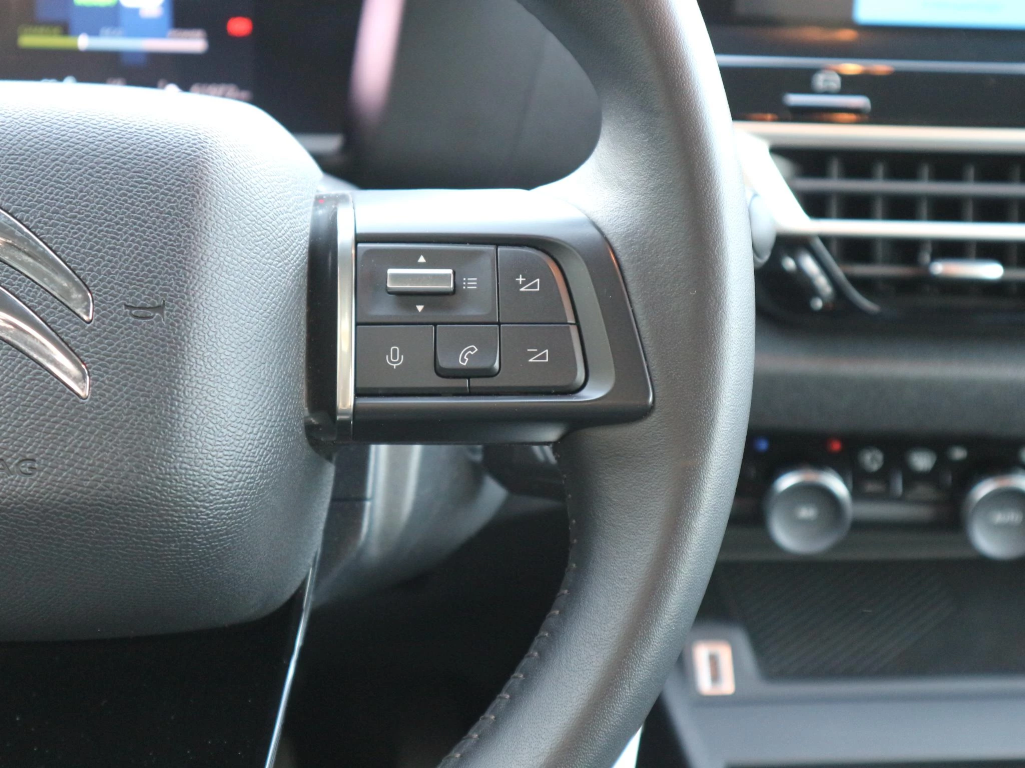 Hoofdafbeelding Citroën ë-C4 X