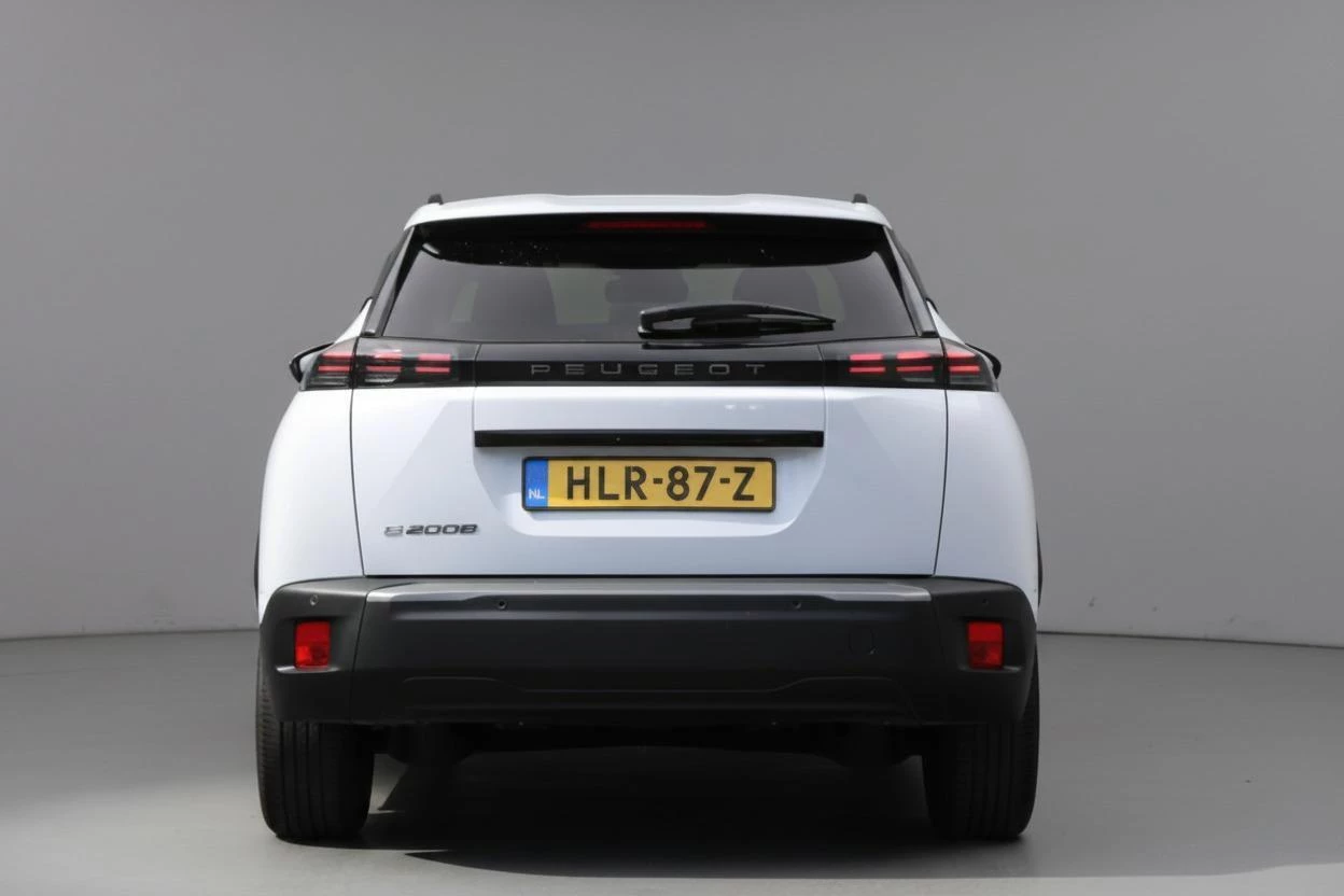 Hoofdafbeelding Peugeot e-2008