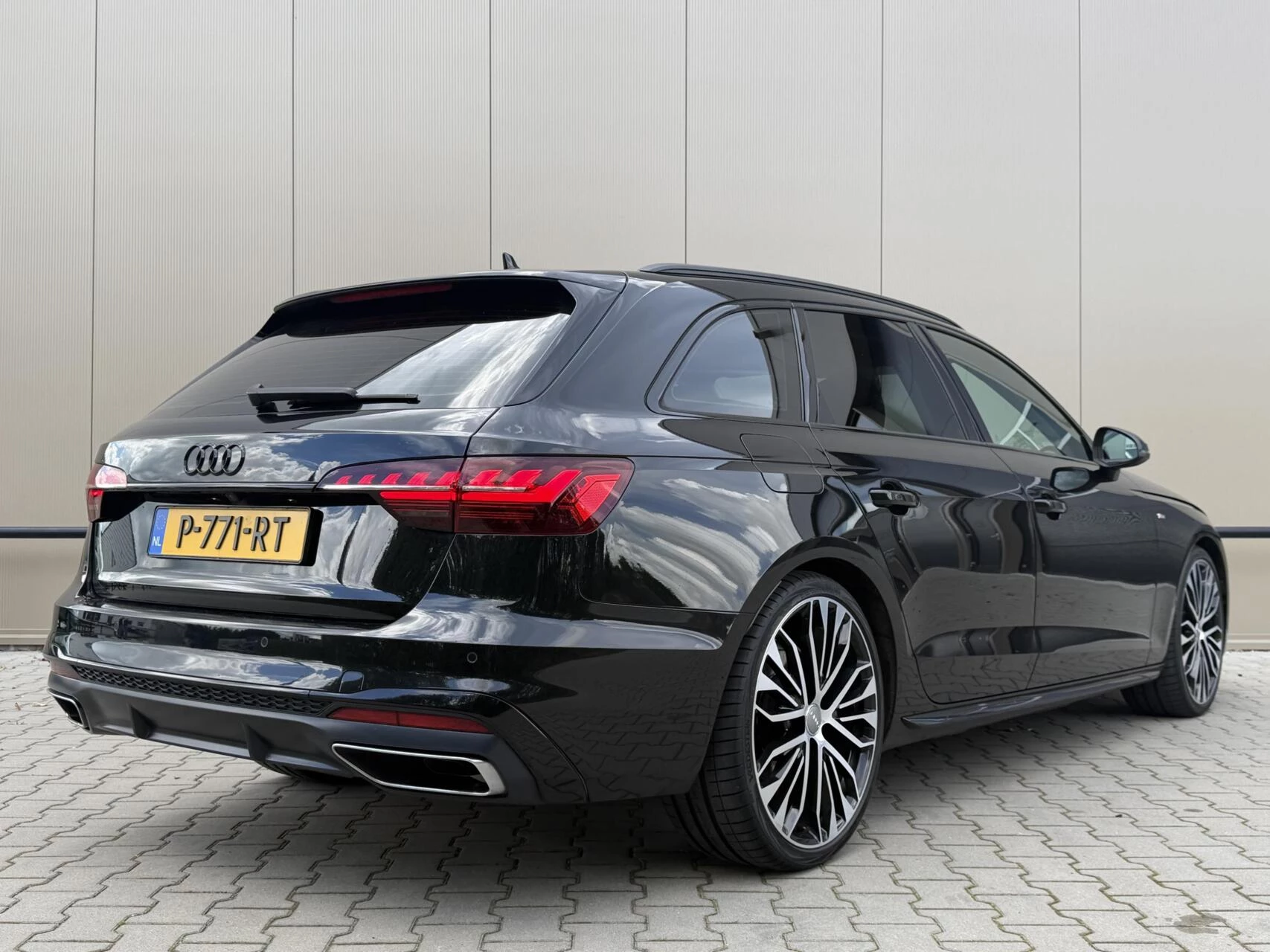 Hoofdafbeelding Audi A4