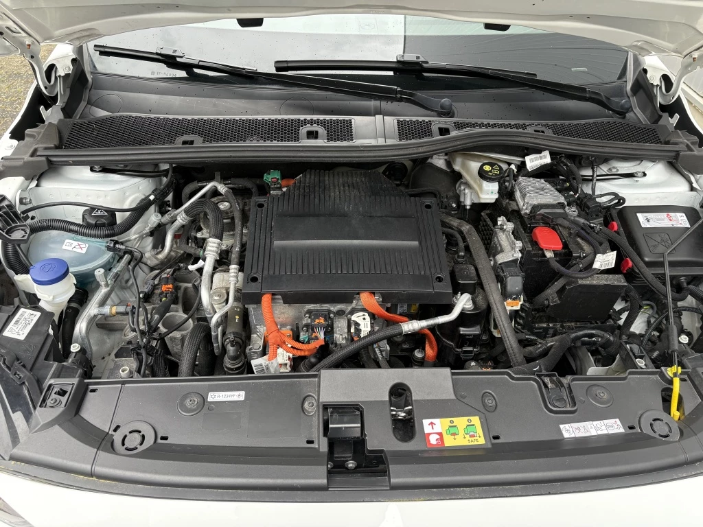 Hoofdafbeelding Peugeot e-208