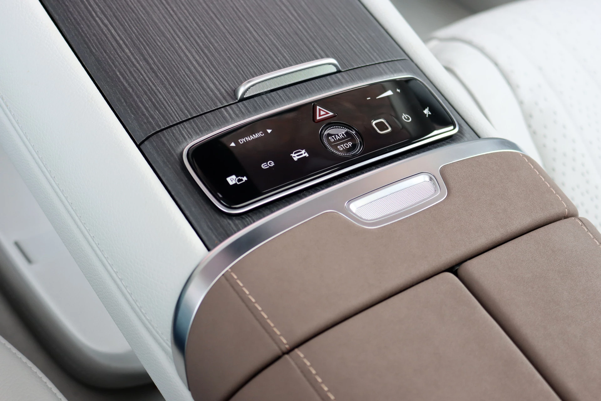 Hoofdafbeelding Mercedes-Benz EQS