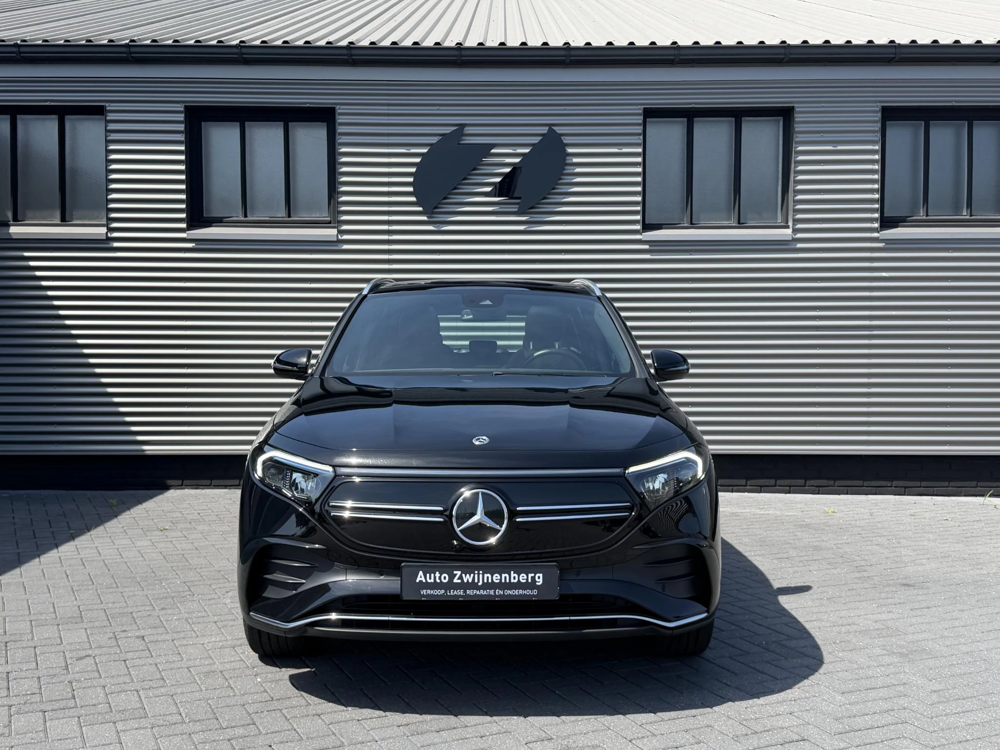 Hoofdafbeelding Mercedes-Benz EQA